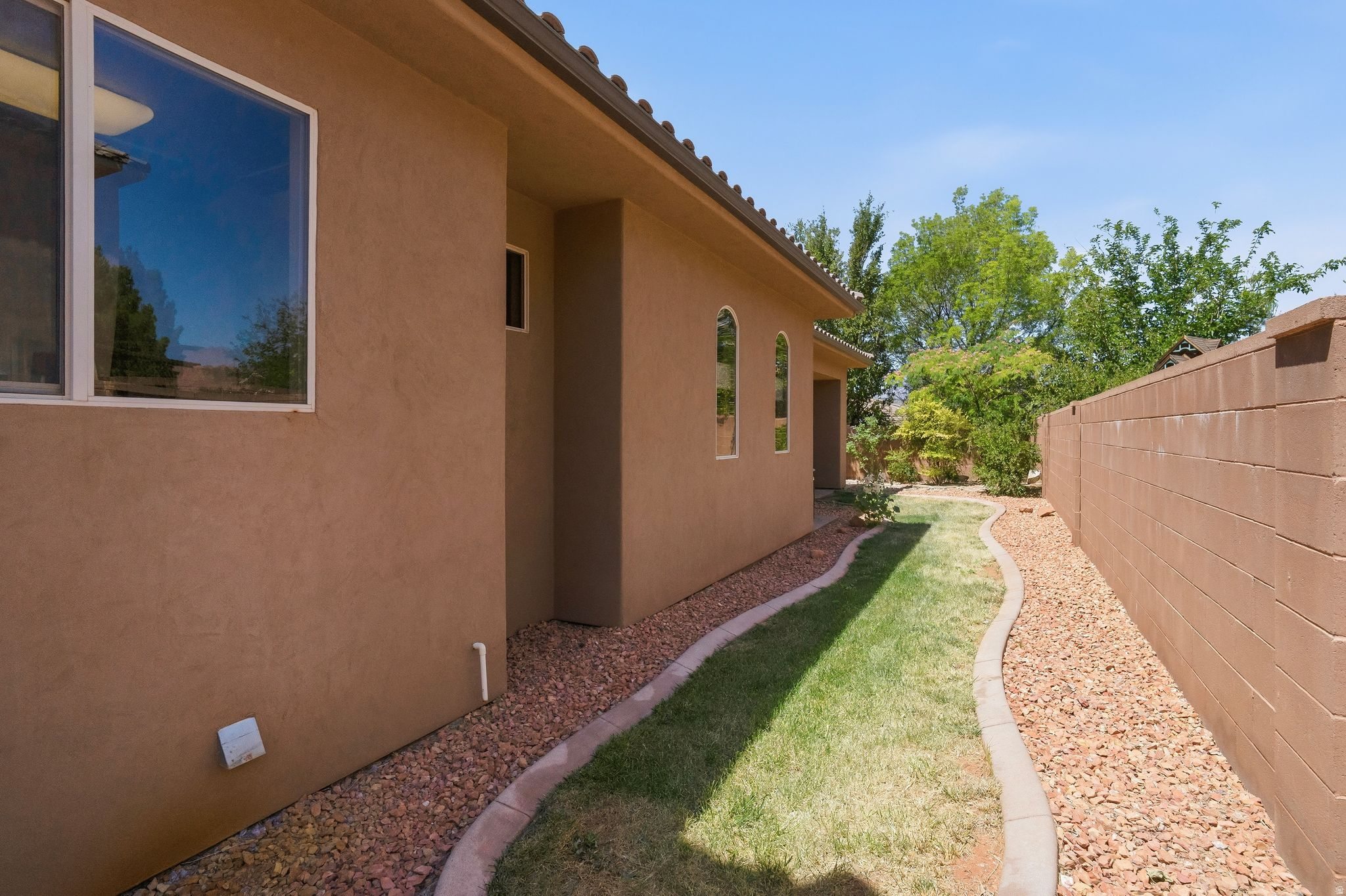 main property photo 54