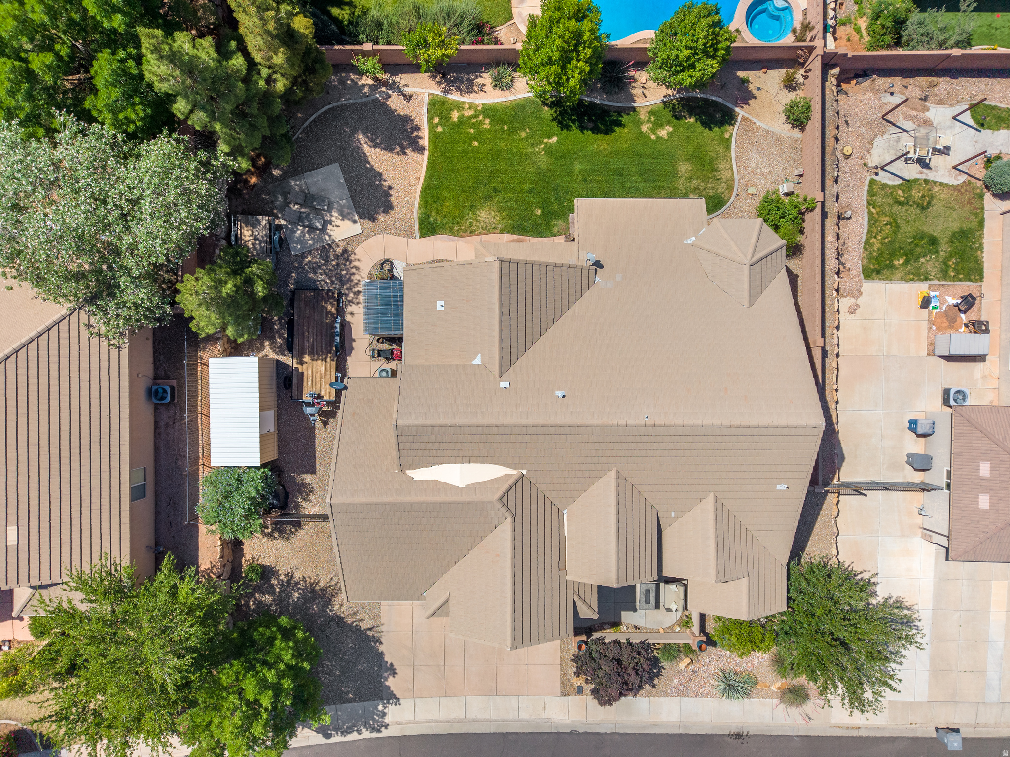 main property photo 33