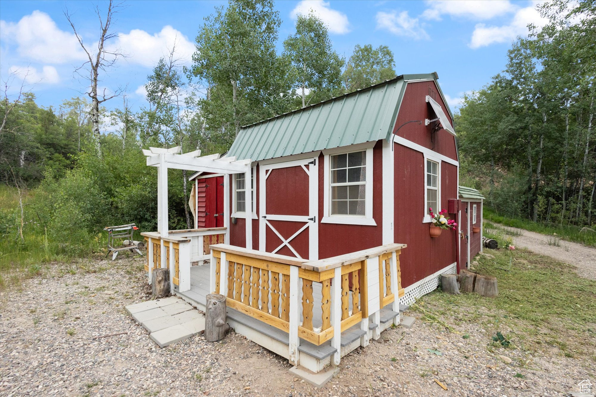 main property photo 20
