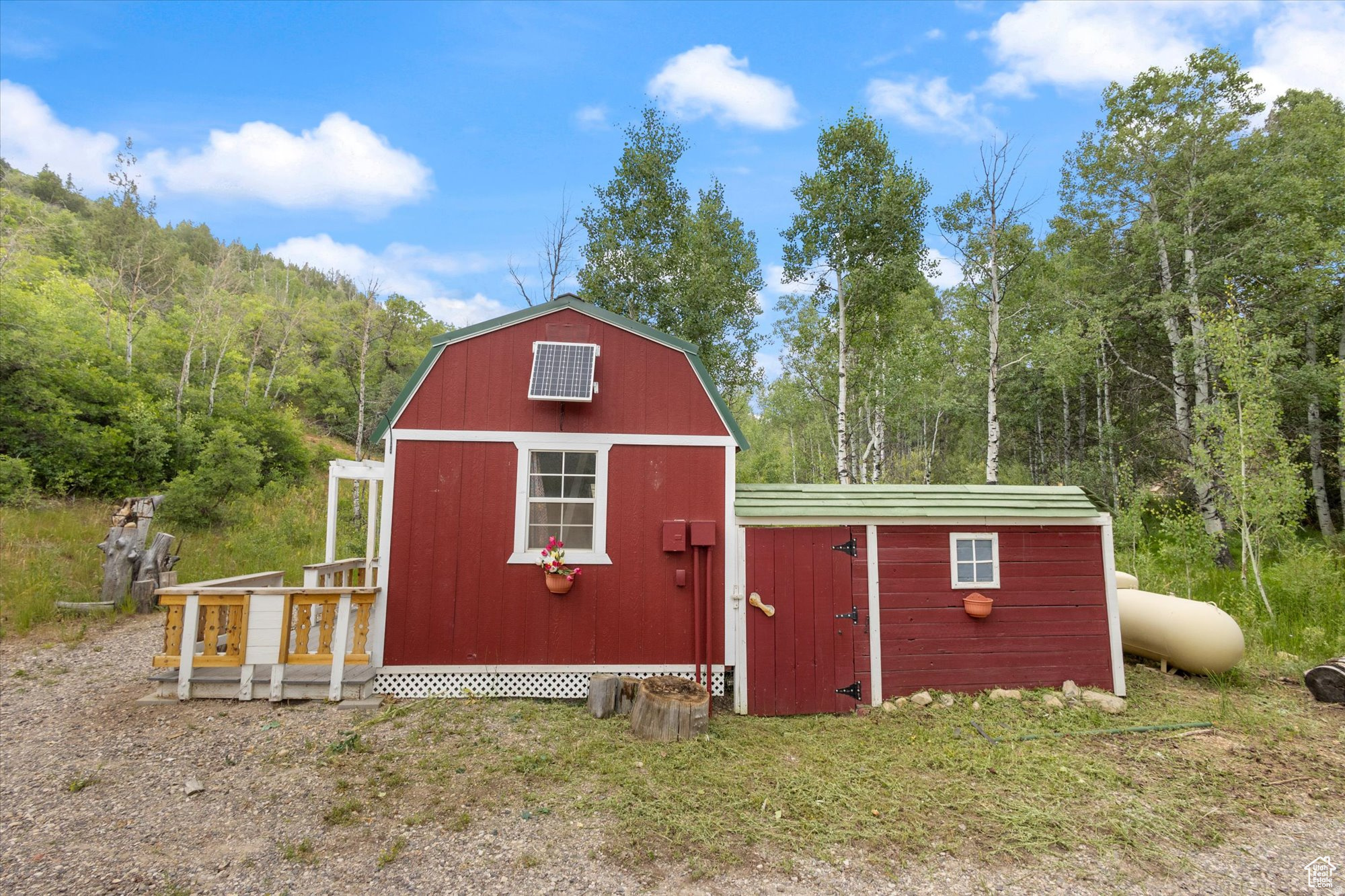 main property photo 22