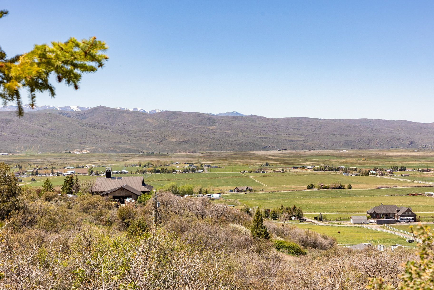 main property photo 23