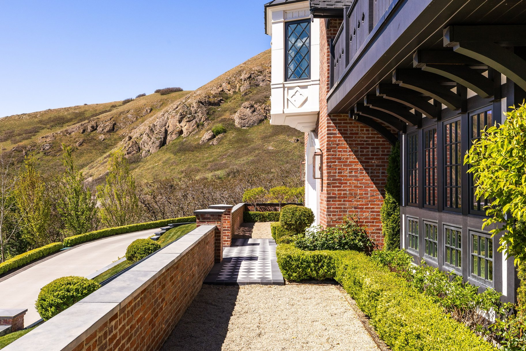main property photo 75