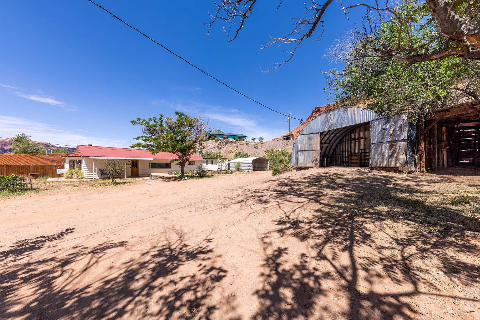 main property photo 39