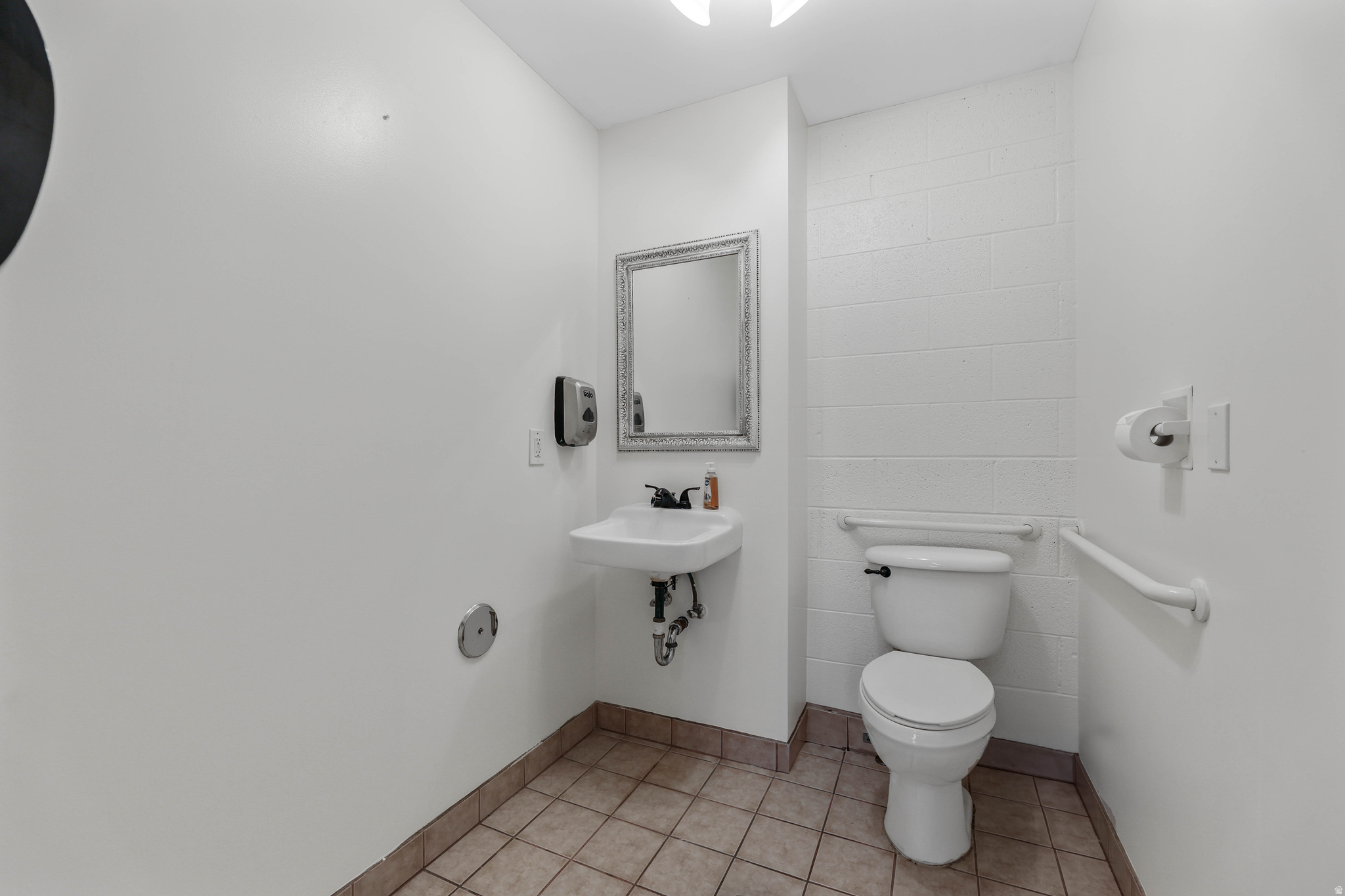 main property photo 21