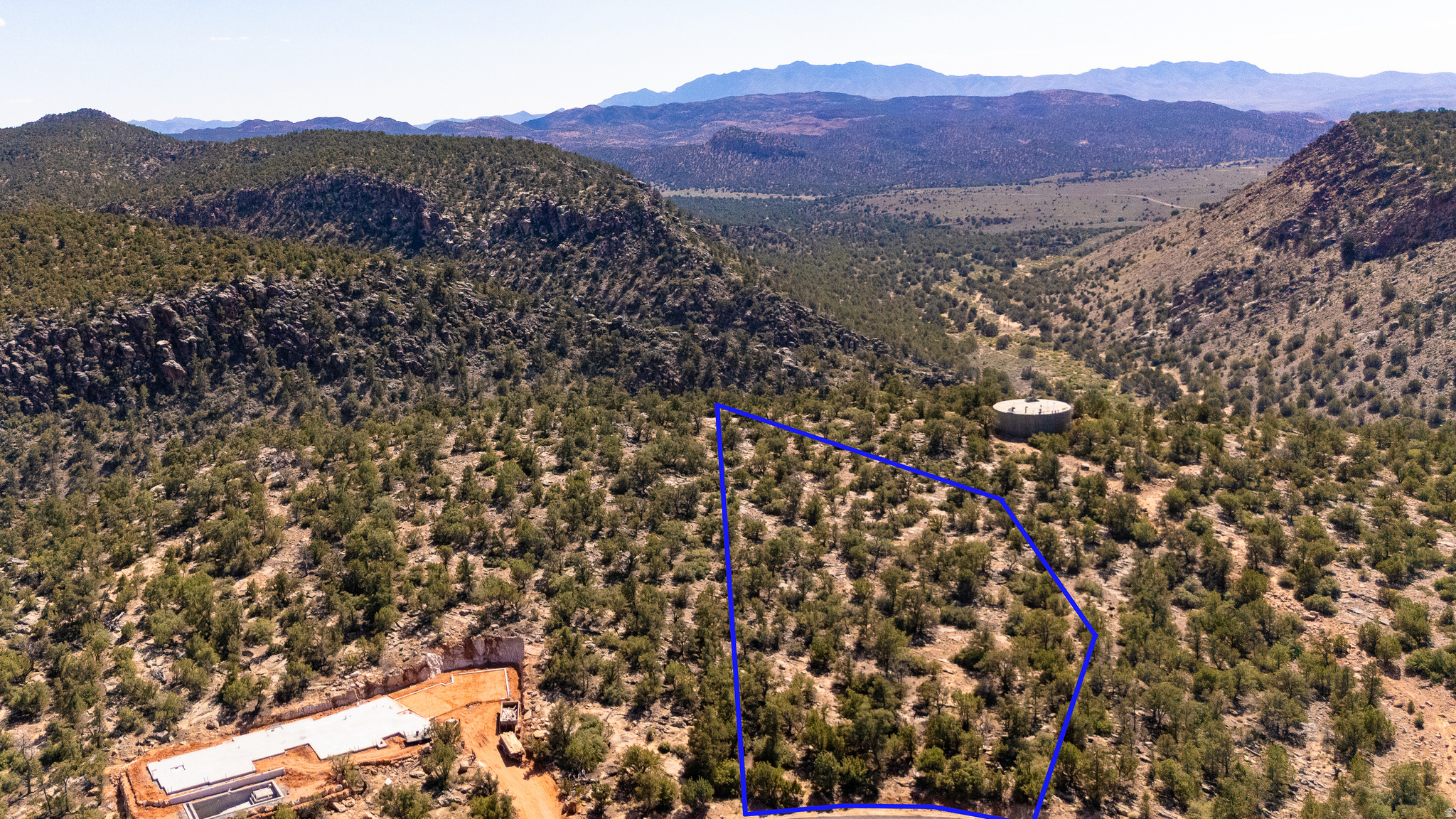 main property photo 15