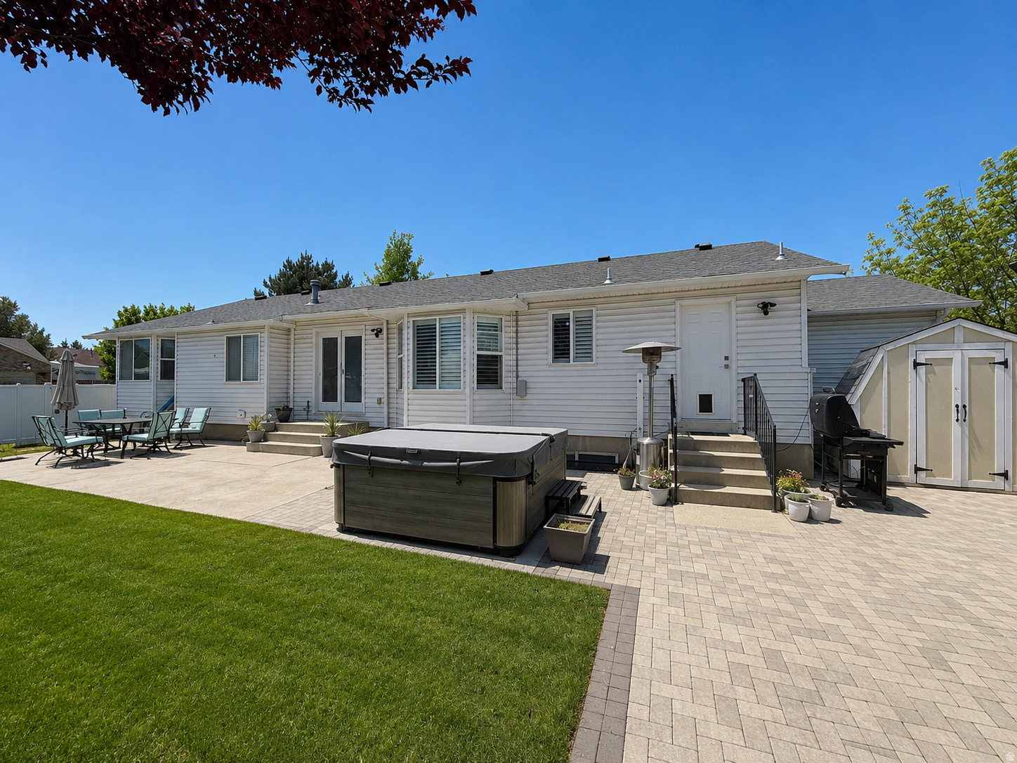 main property photo 21