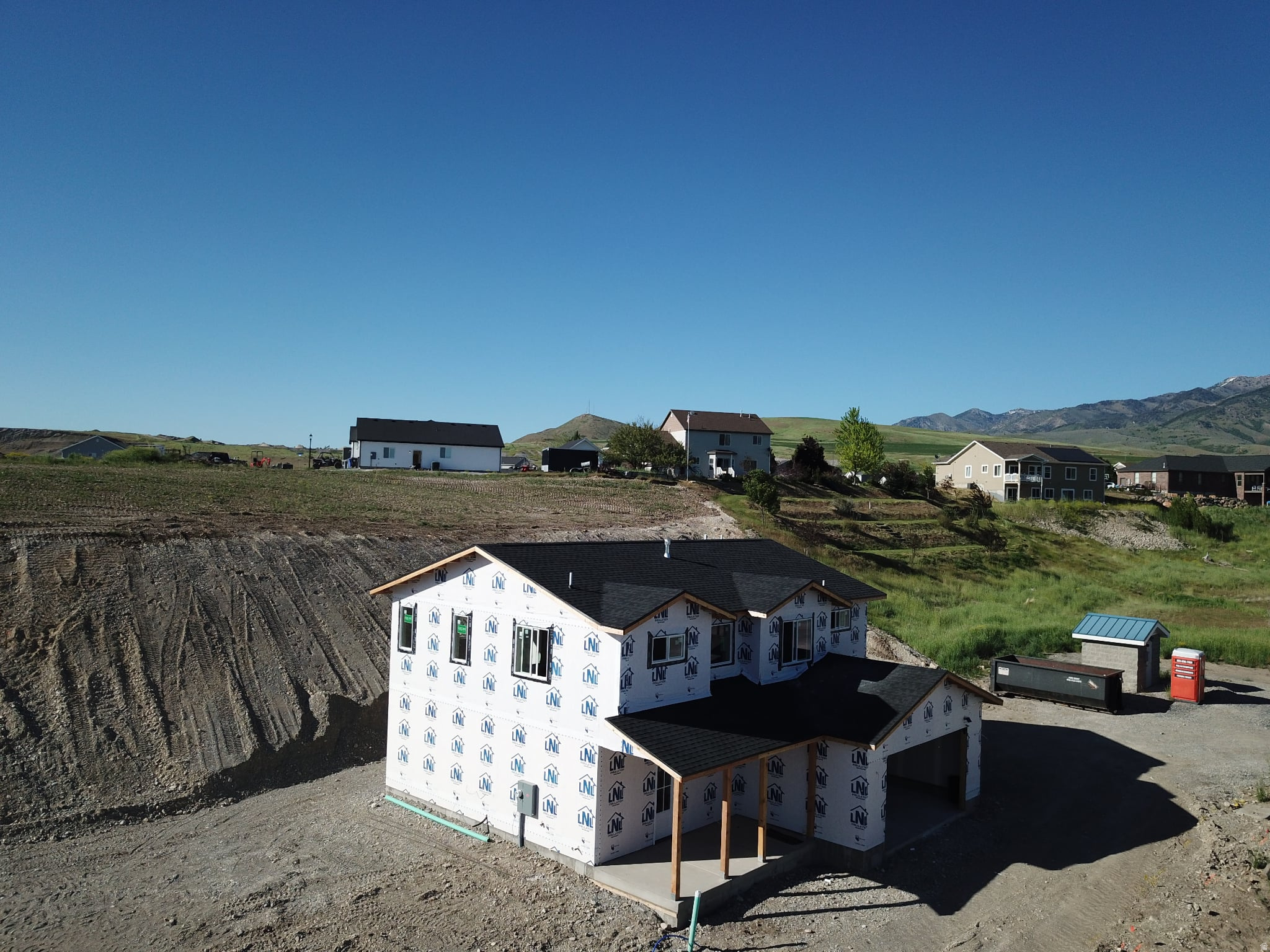 main property photo 10