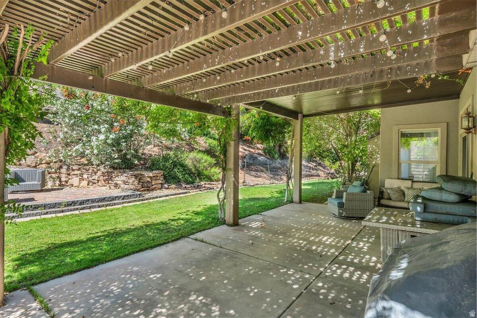 main property photo 26