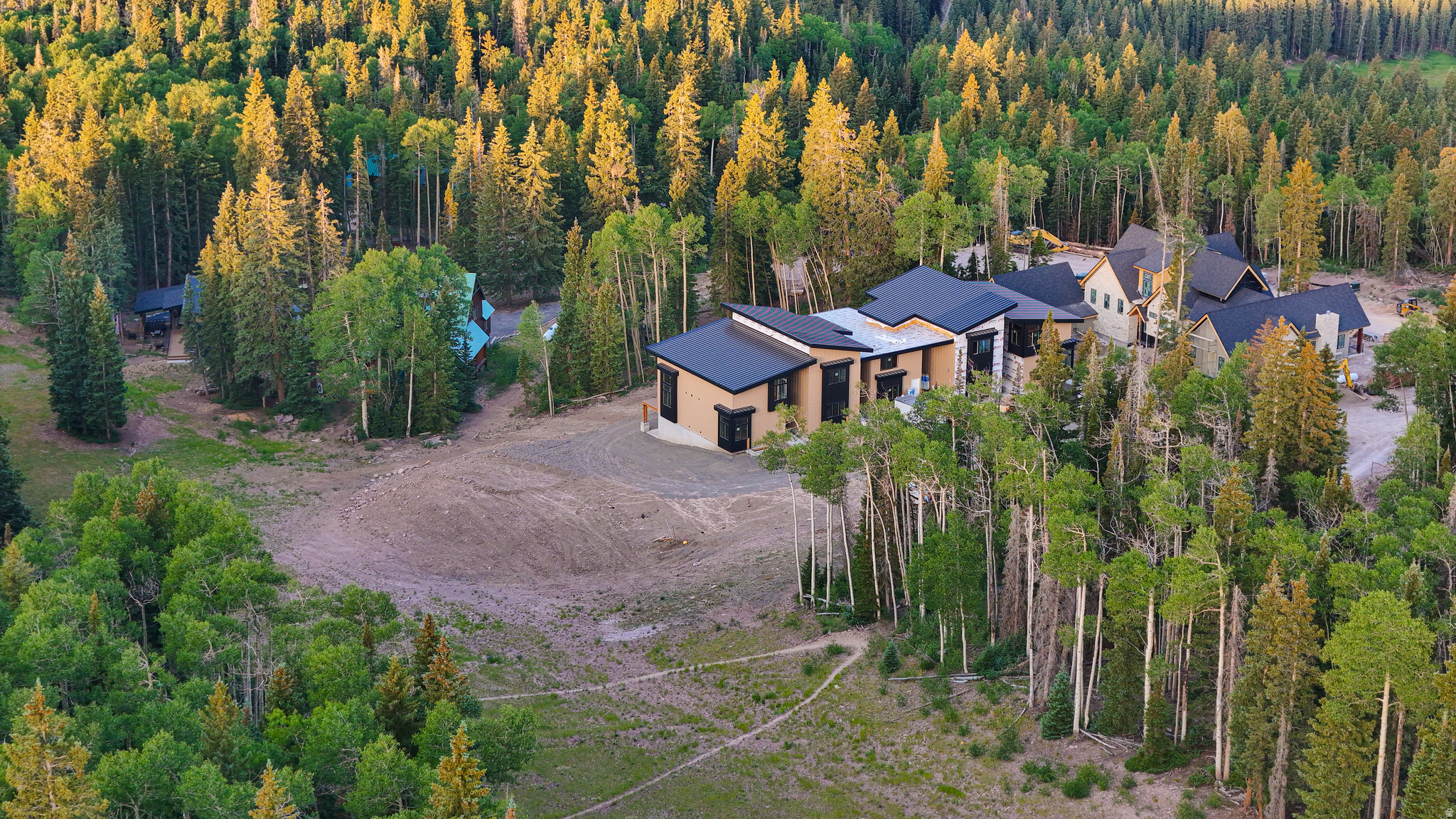 main property photo 21
