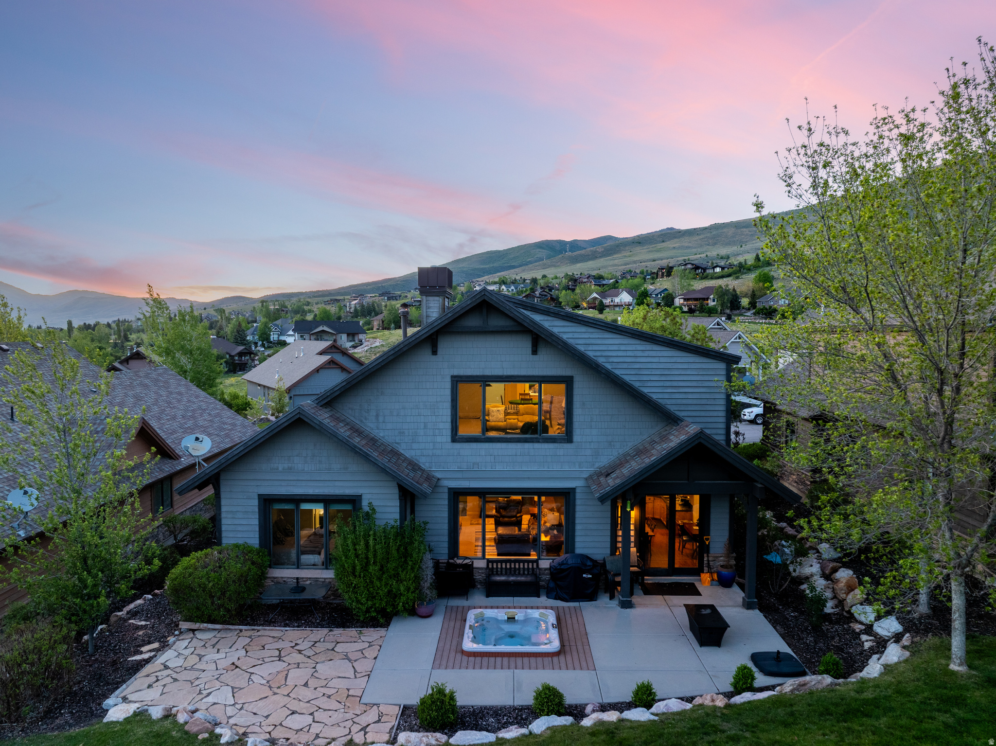 main property photo 5