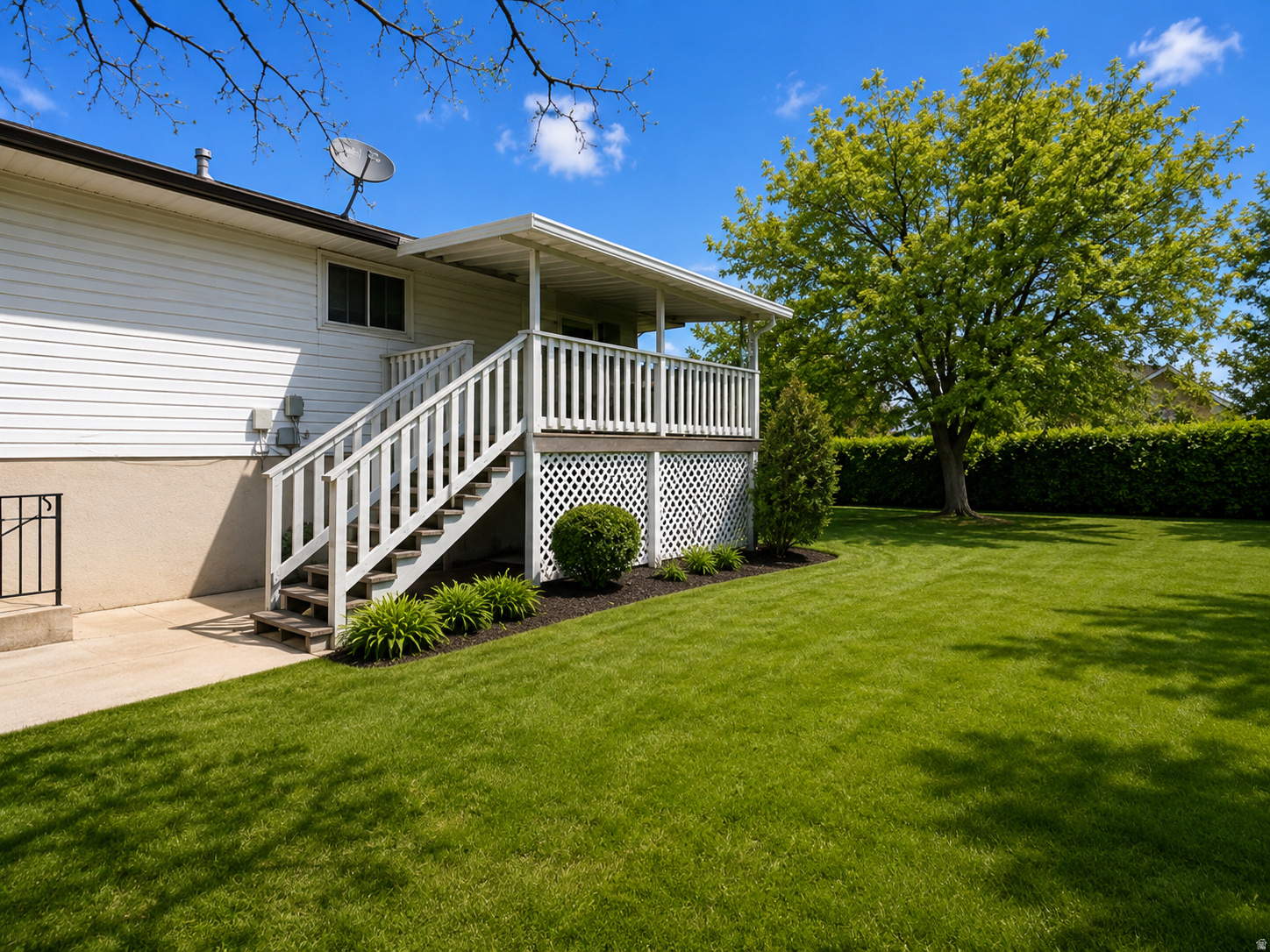 main property photo 13
