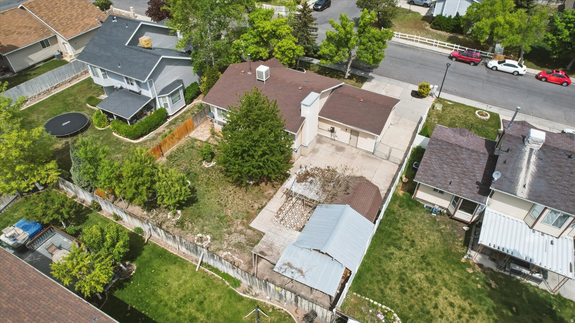 main property photo 29