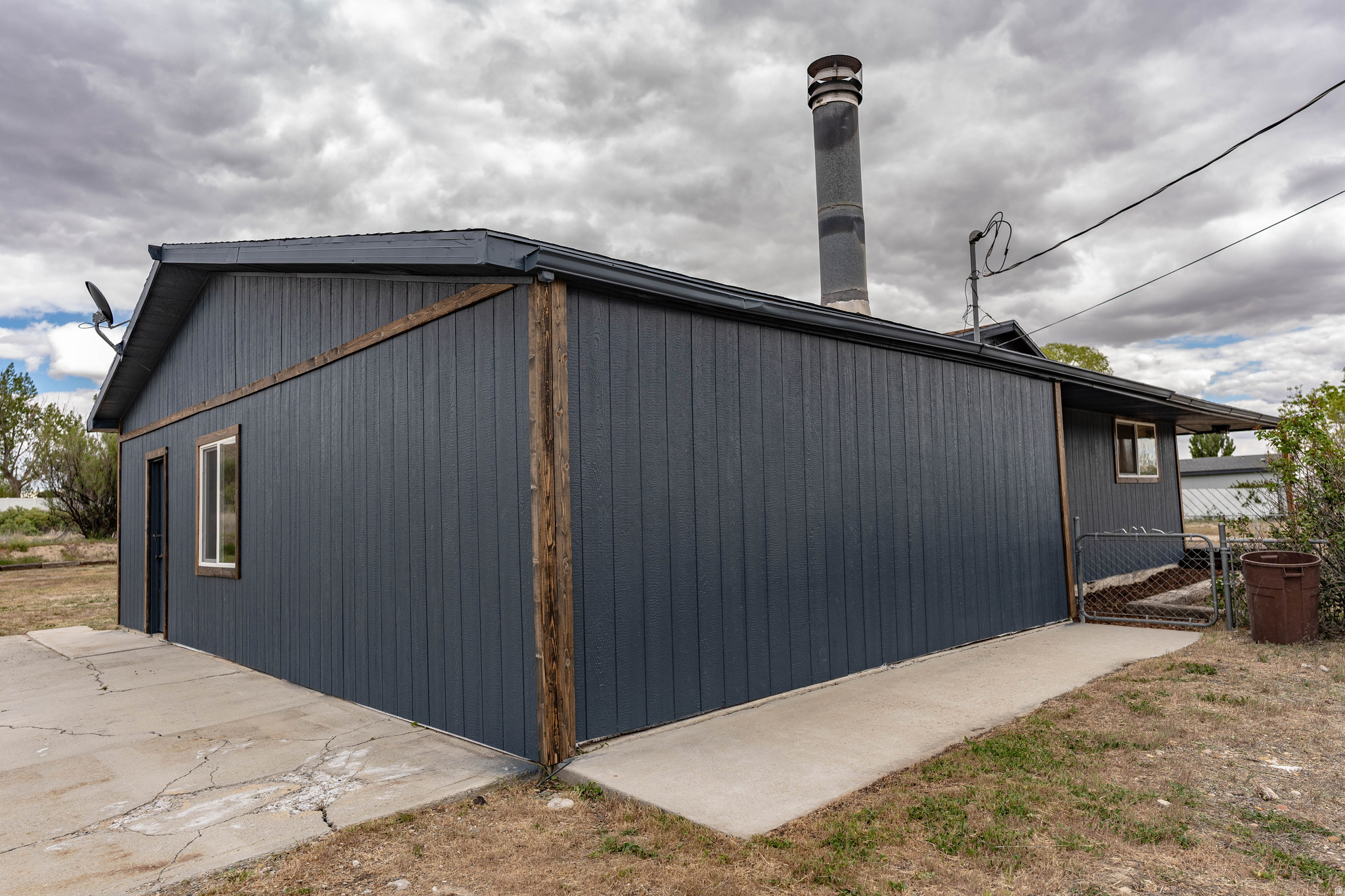 main property photo 7