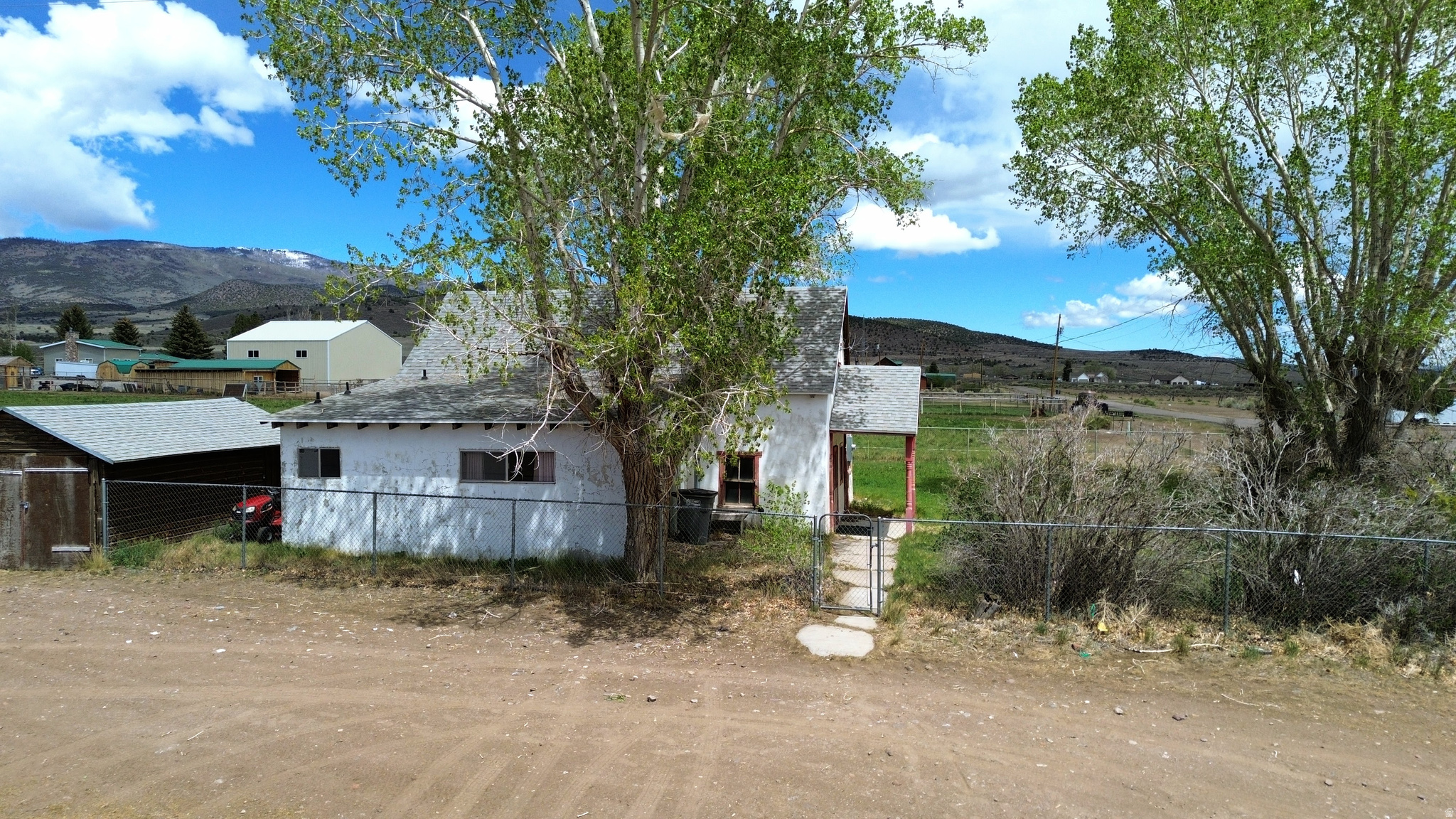 main property photo 7