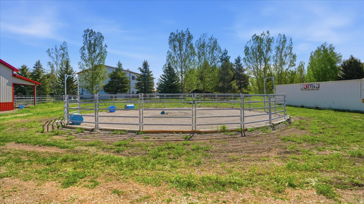 main property photo 37