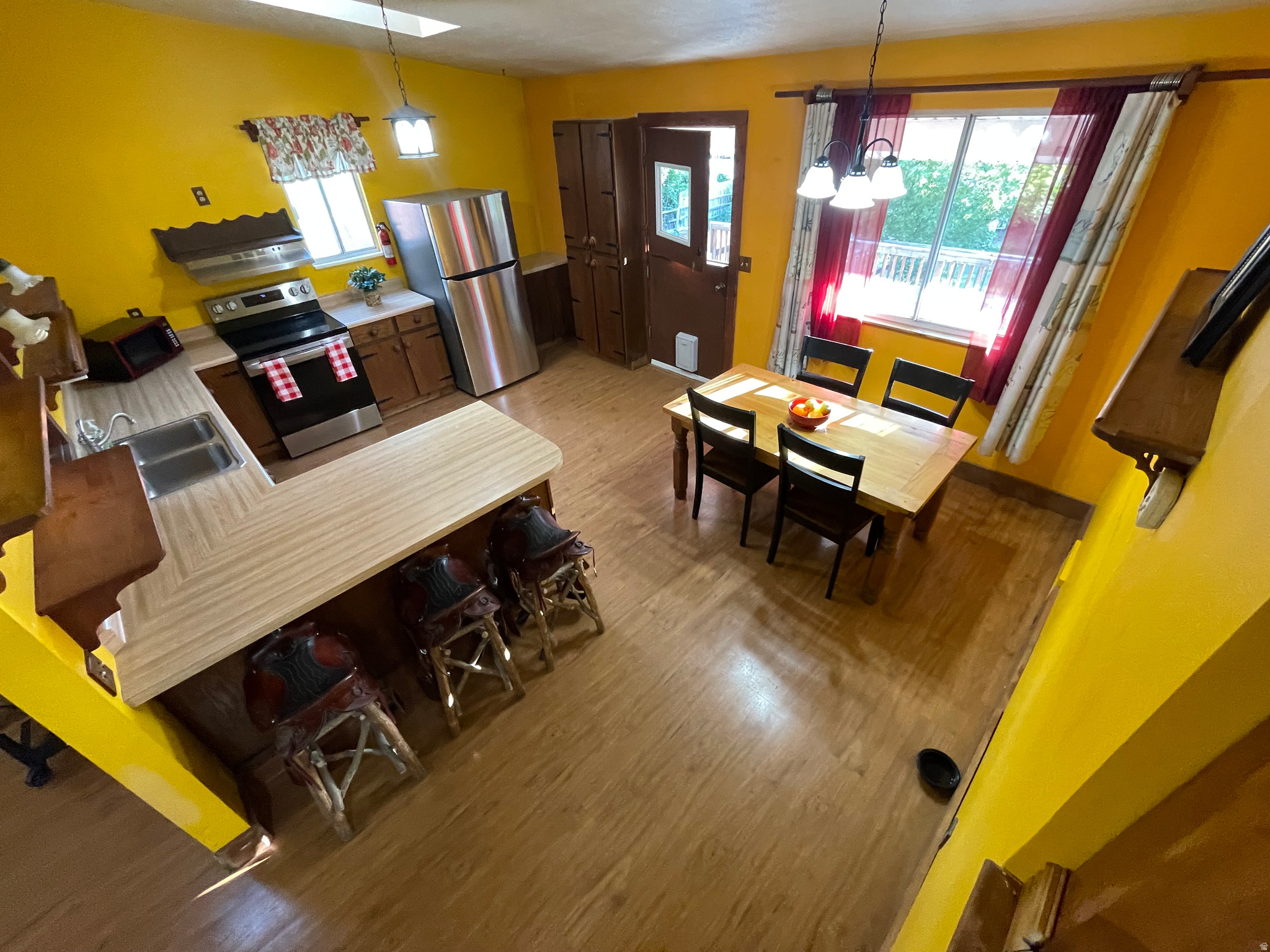 main property photo 33