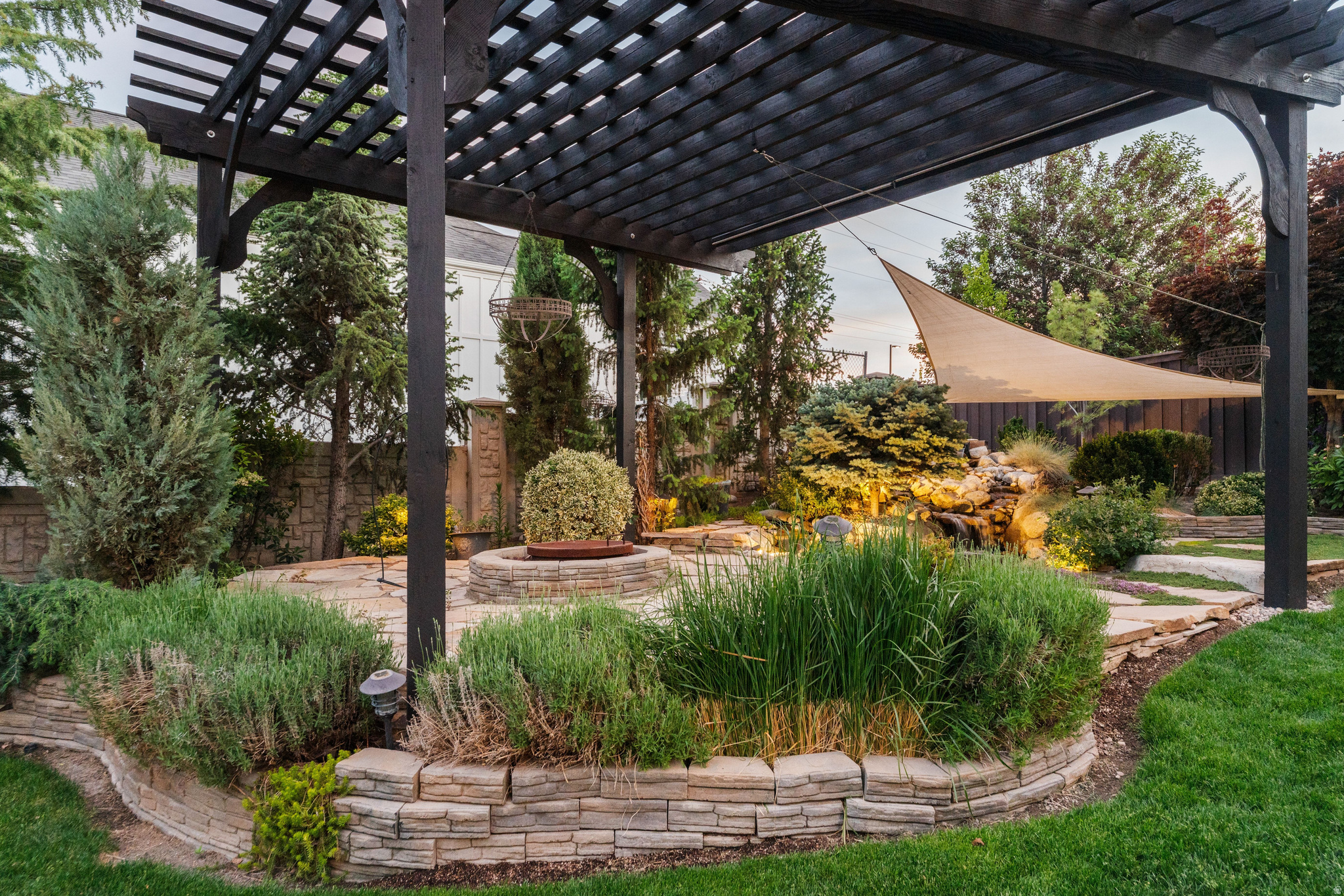 main property photo 80