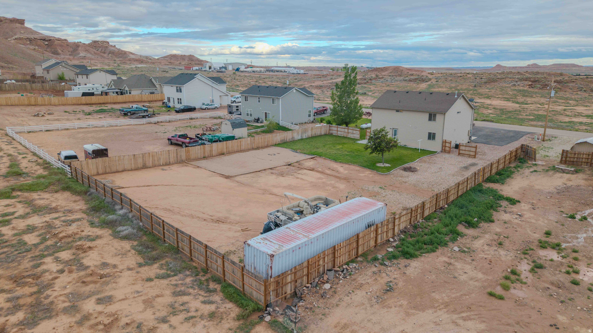 main property photo 11