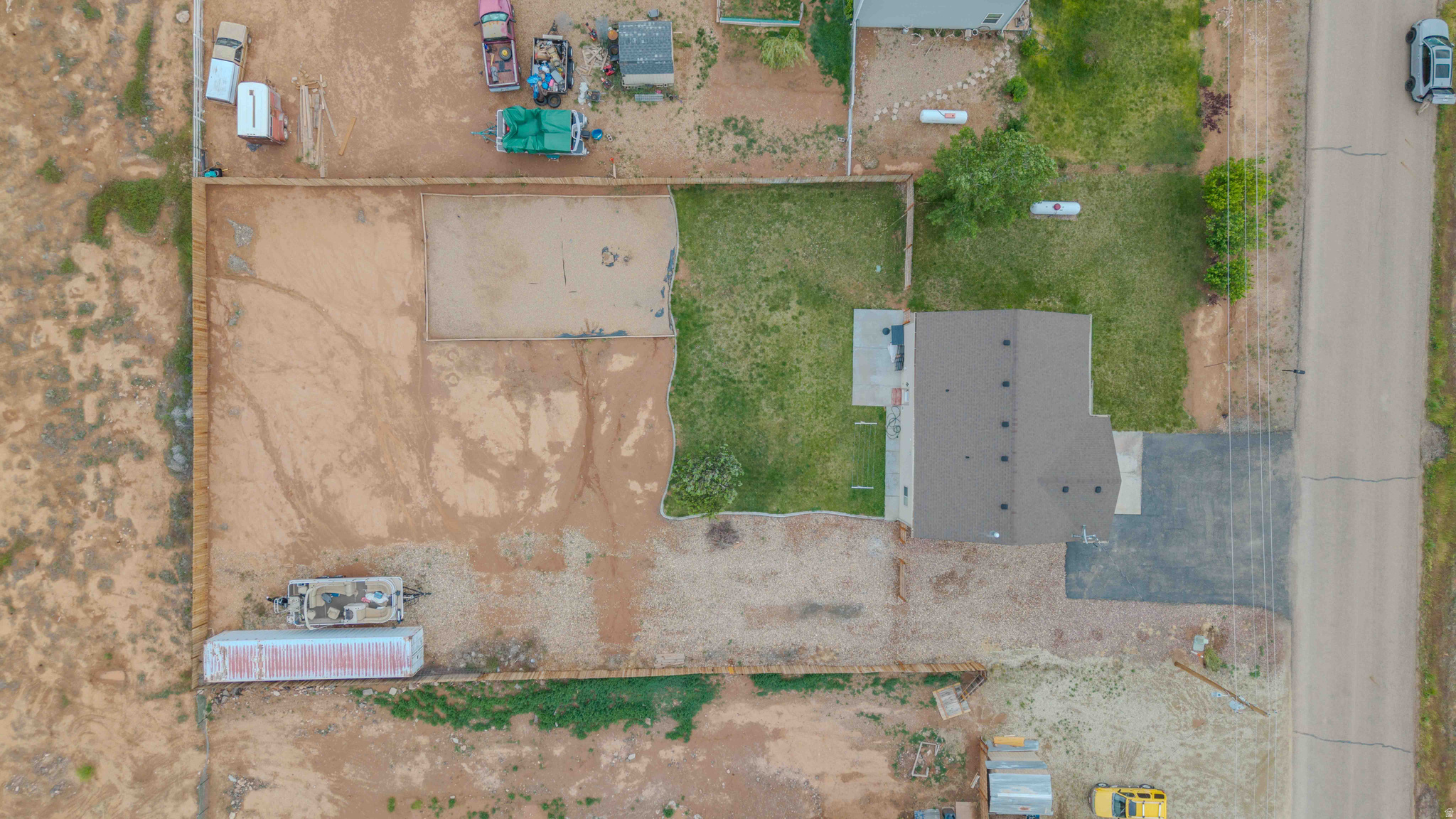main property photo 13