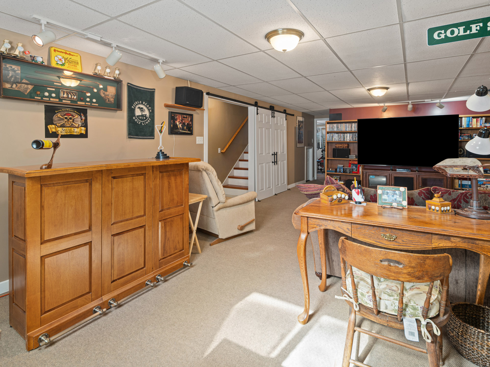 main property photo 35