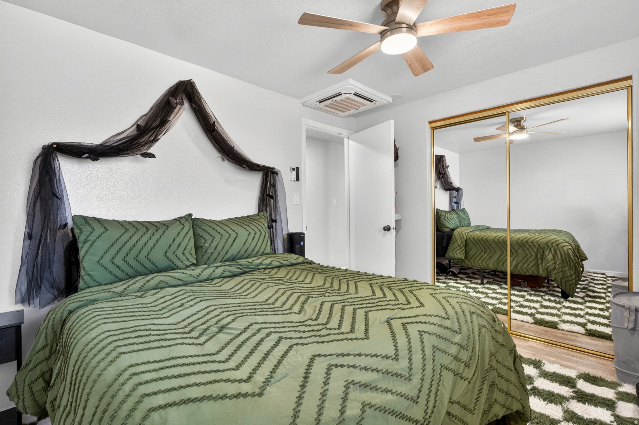 main property photo 78