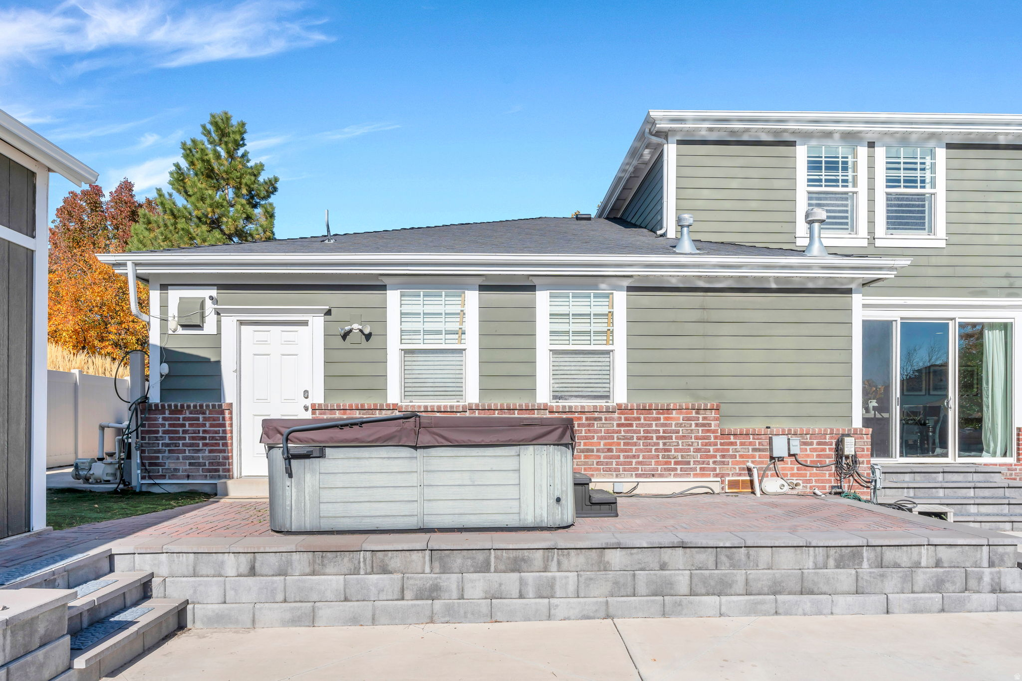 main property photo 47