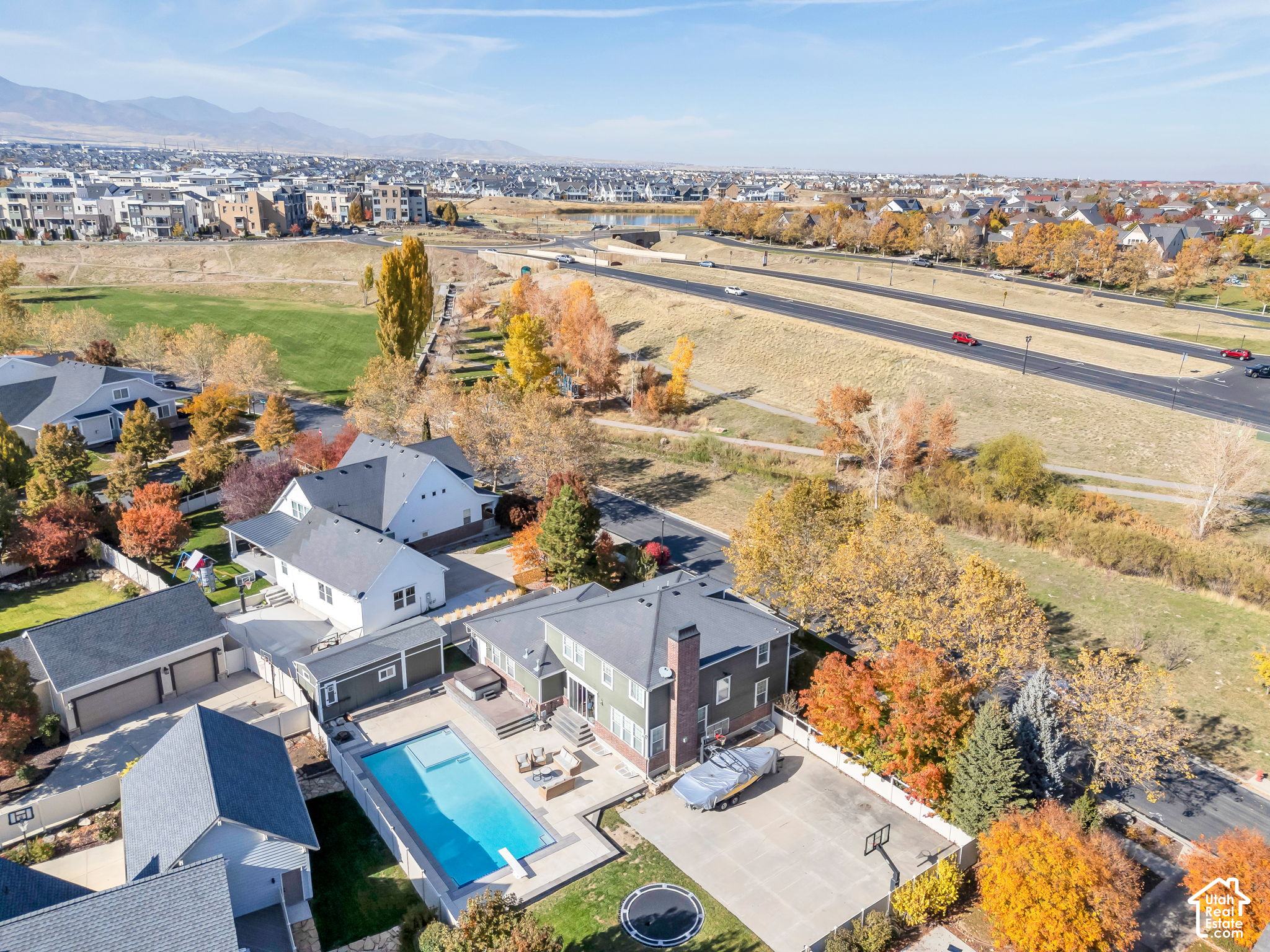 main property photo 70
