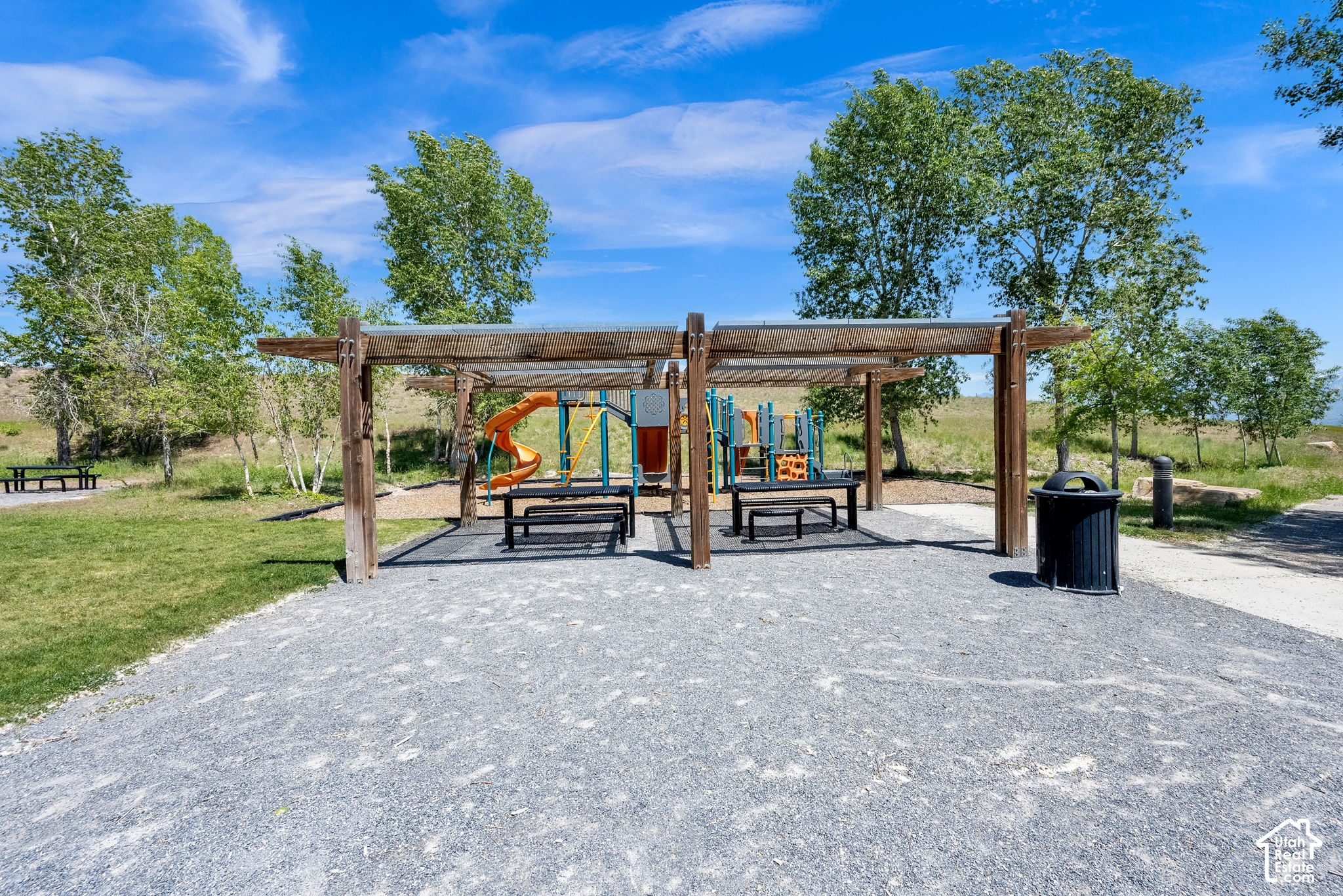 main property photo 79