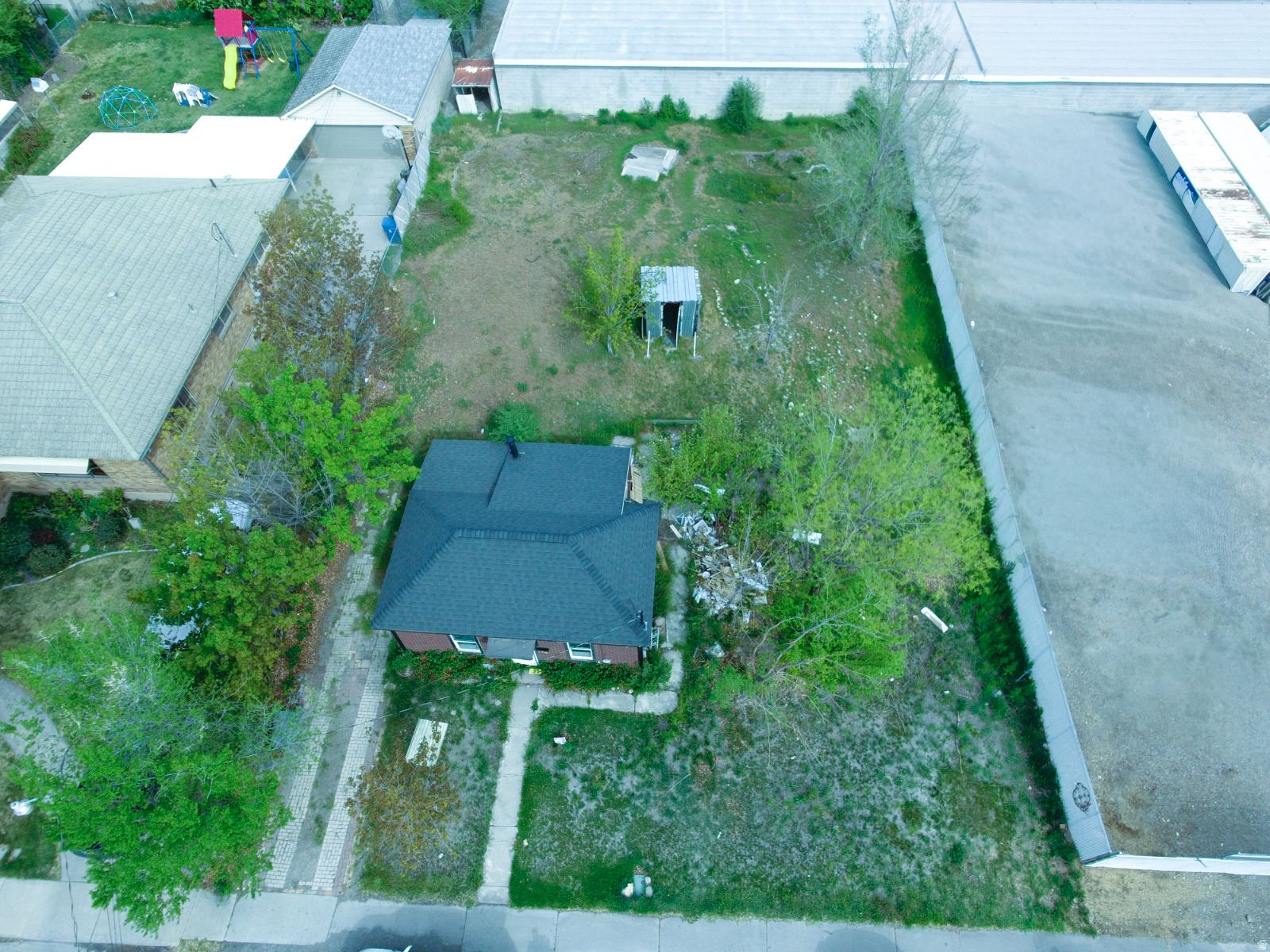 main property photo 5