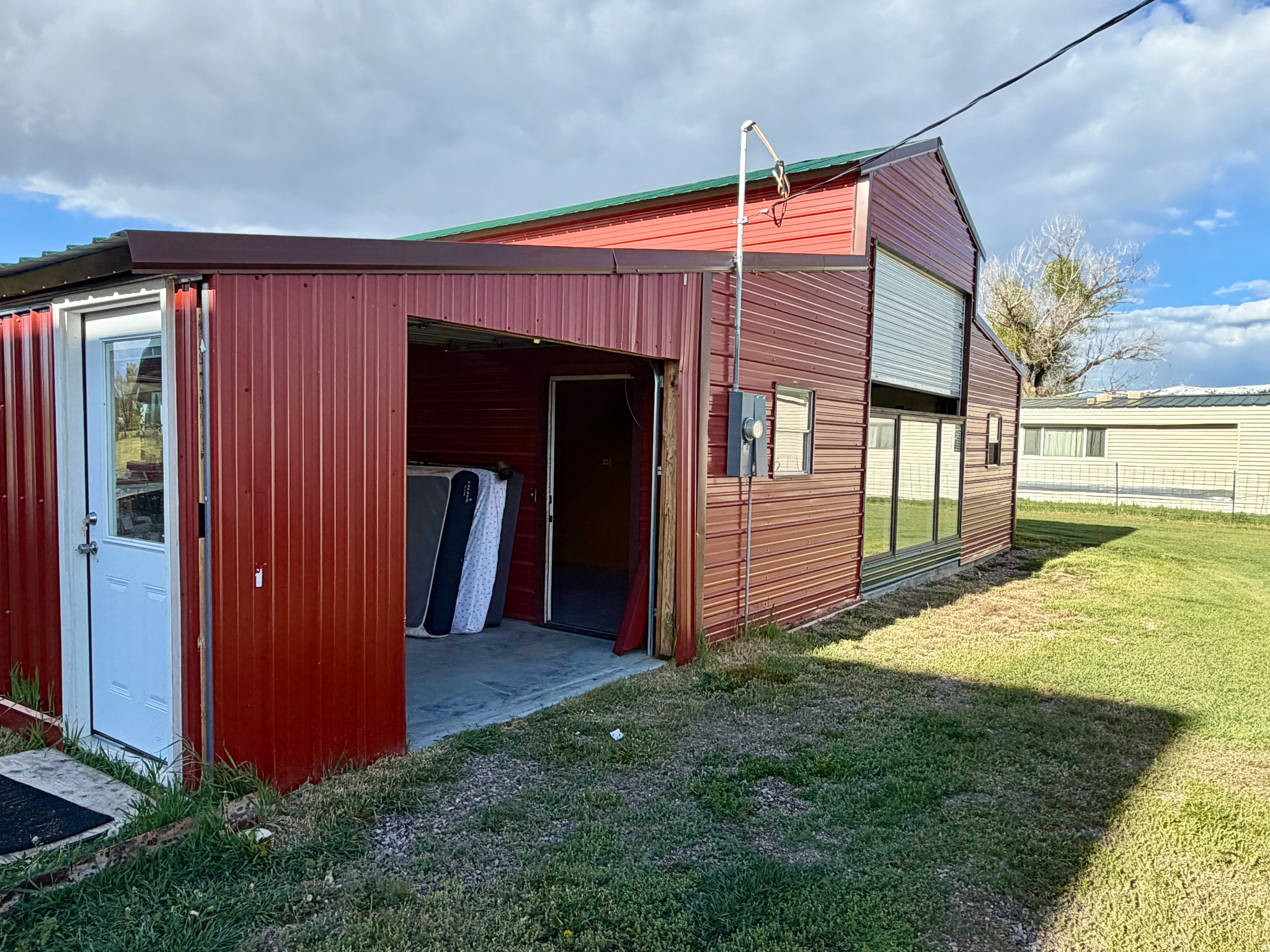 main property photo 32