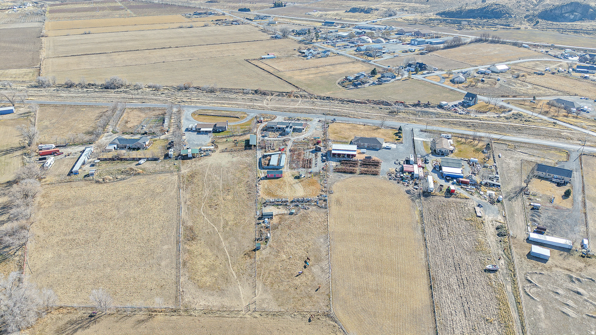 main property photo 10