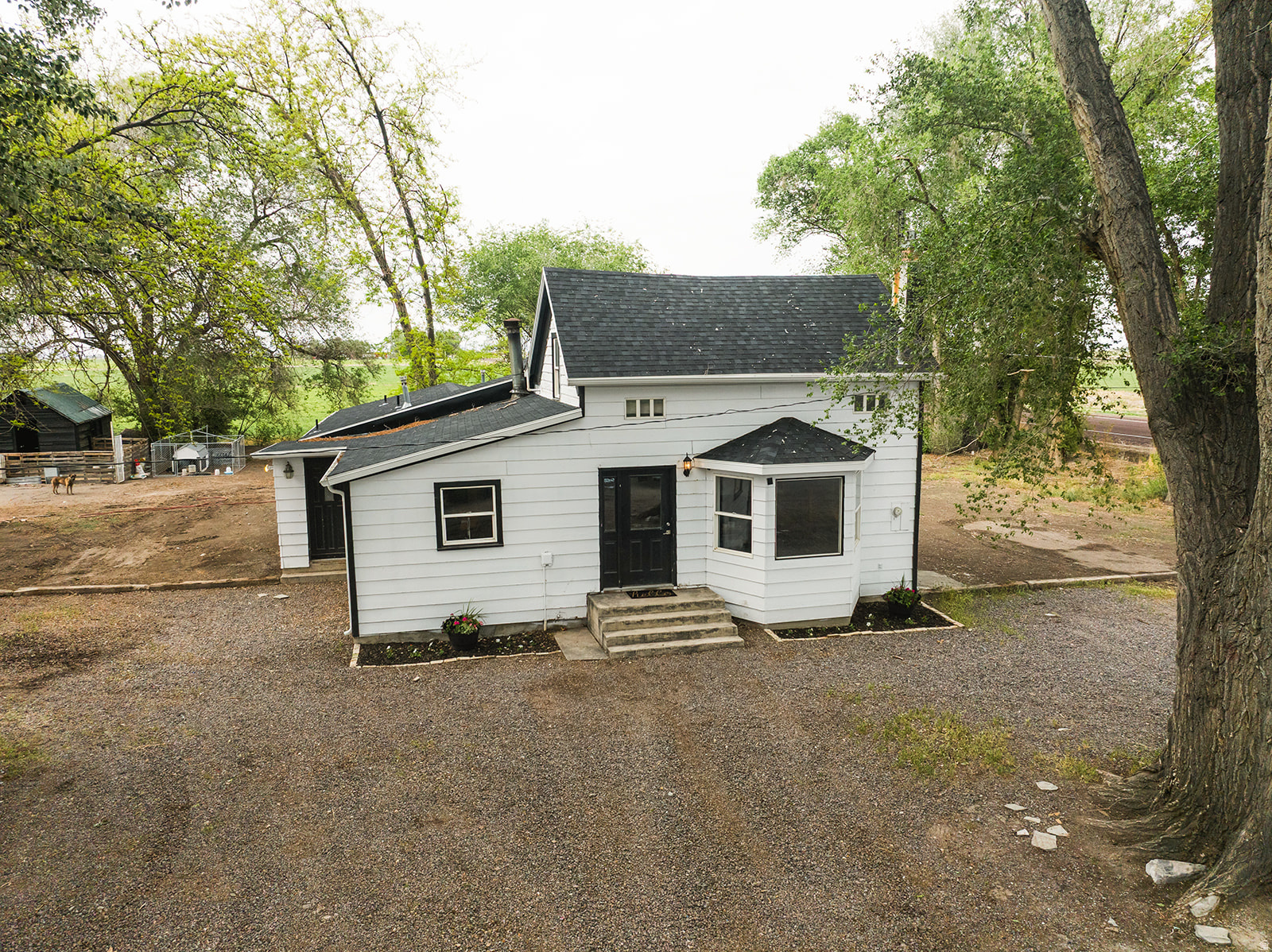 main property photo 29