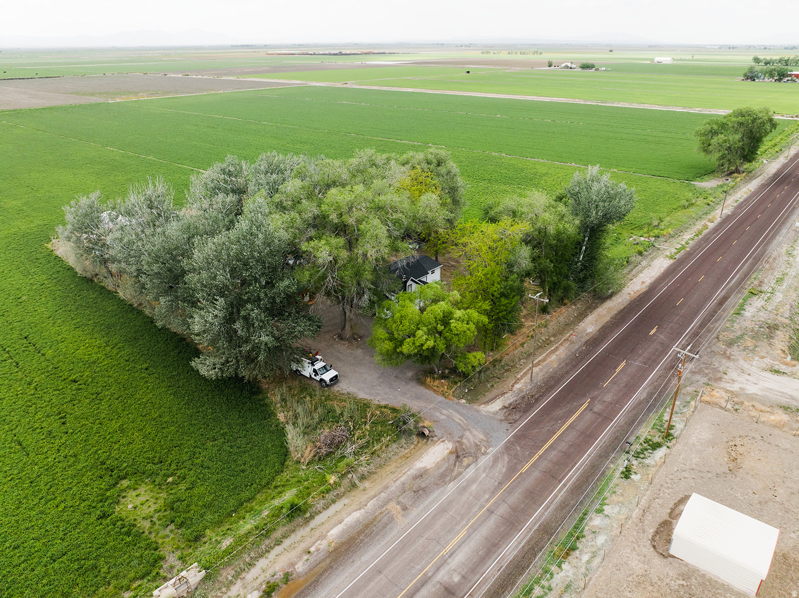 main property photo 40