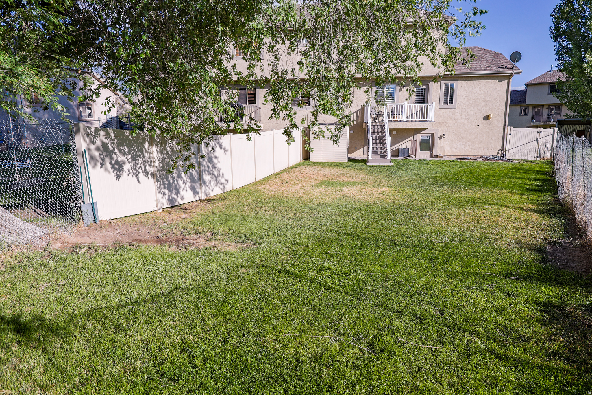 main property photo 37