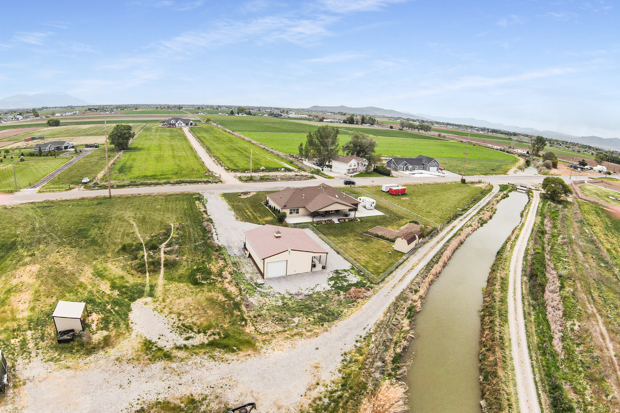 main property photo 38