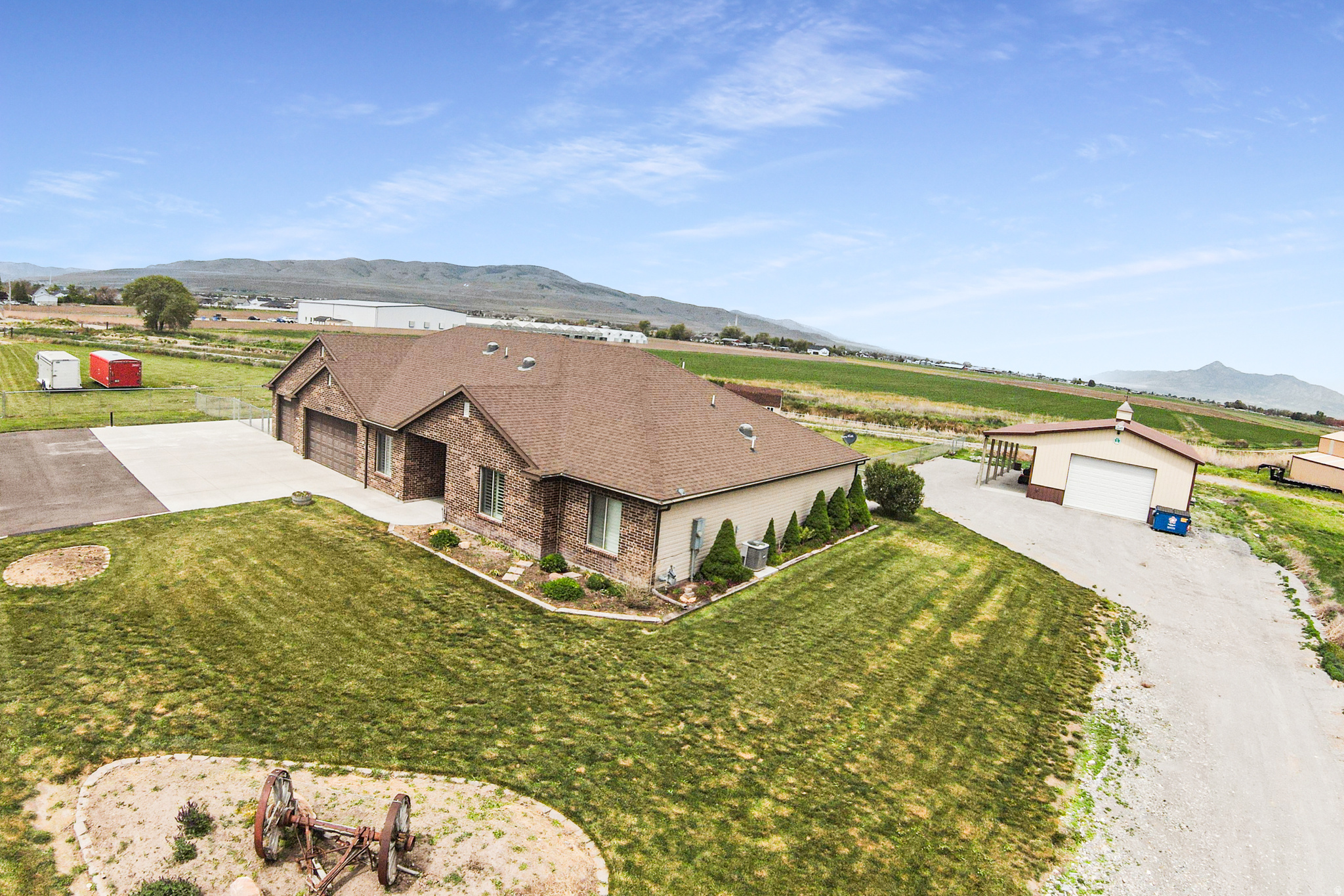 main property photo 43