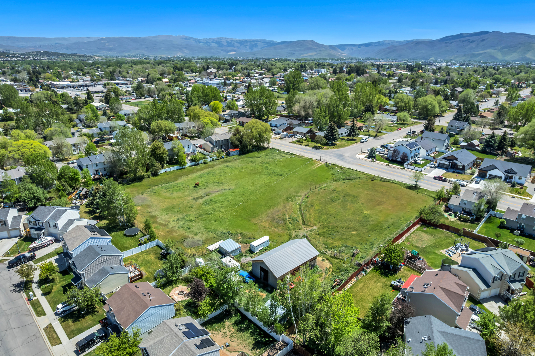 main property photo 7