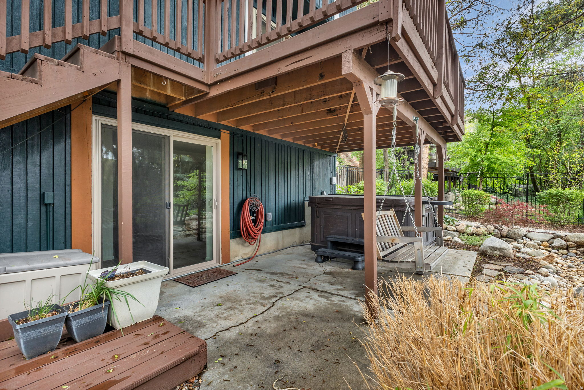 main property photo 50