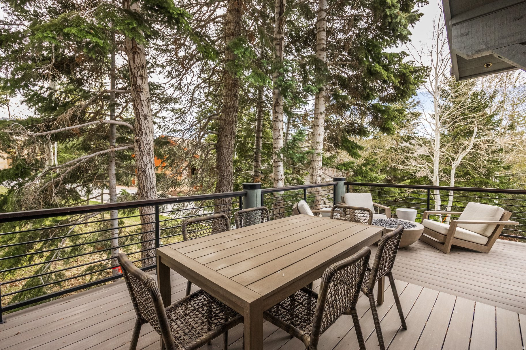 main property photo 66