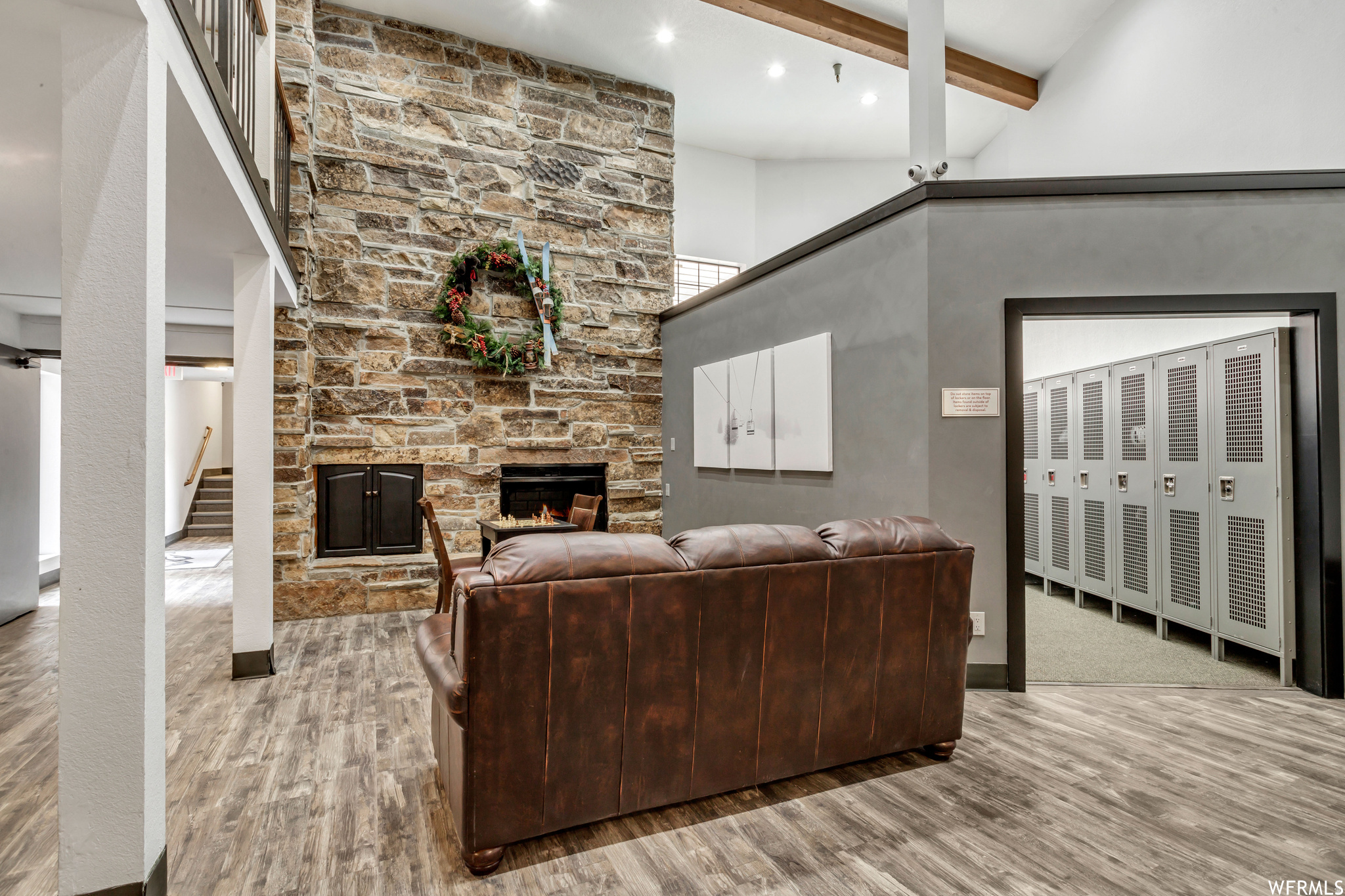 main property photo 9