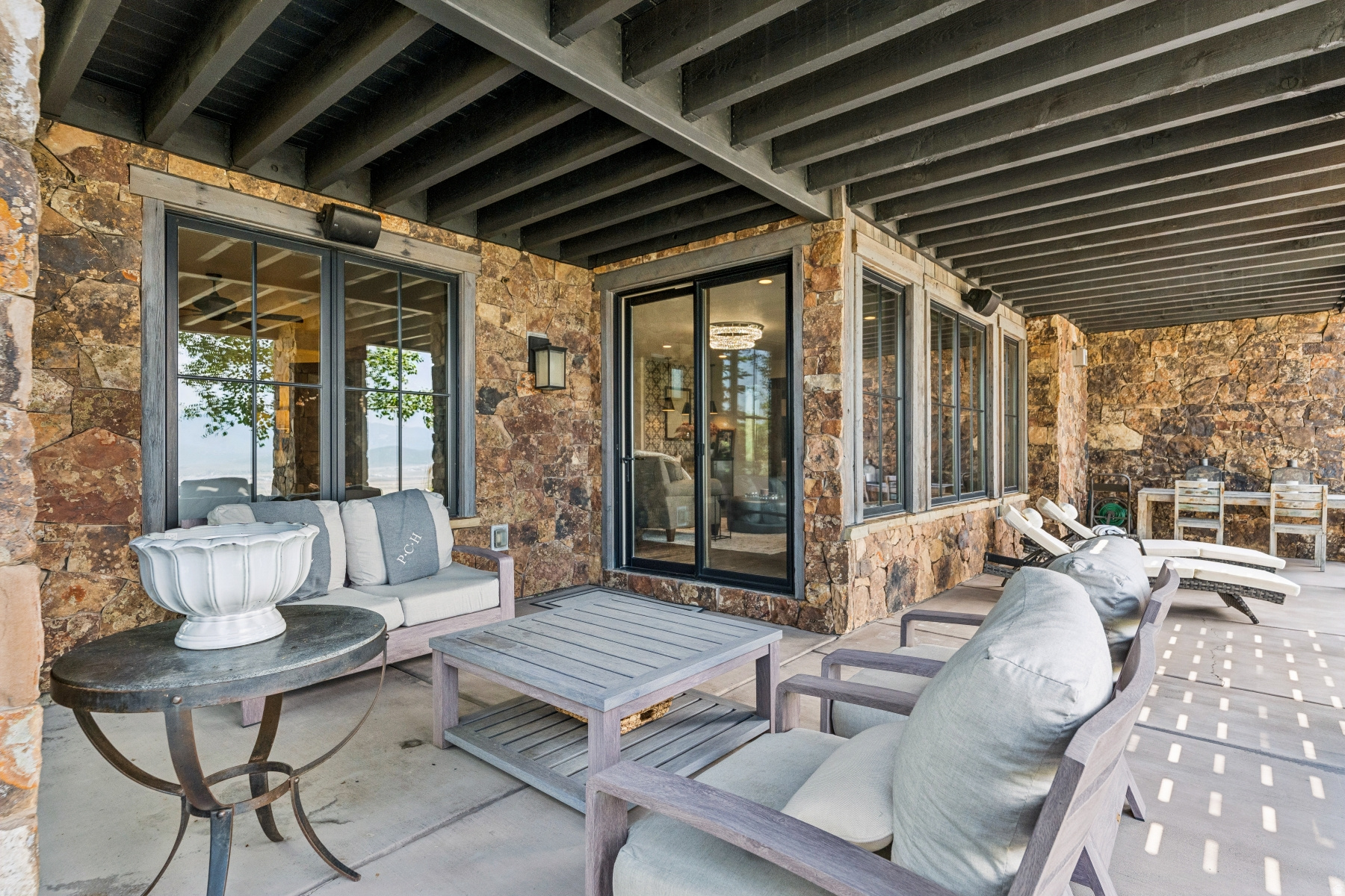 main property photo 74