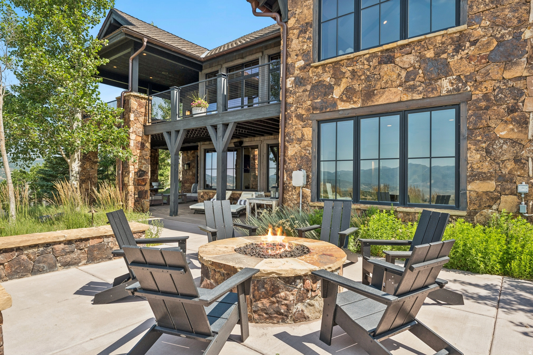 main property photo 78