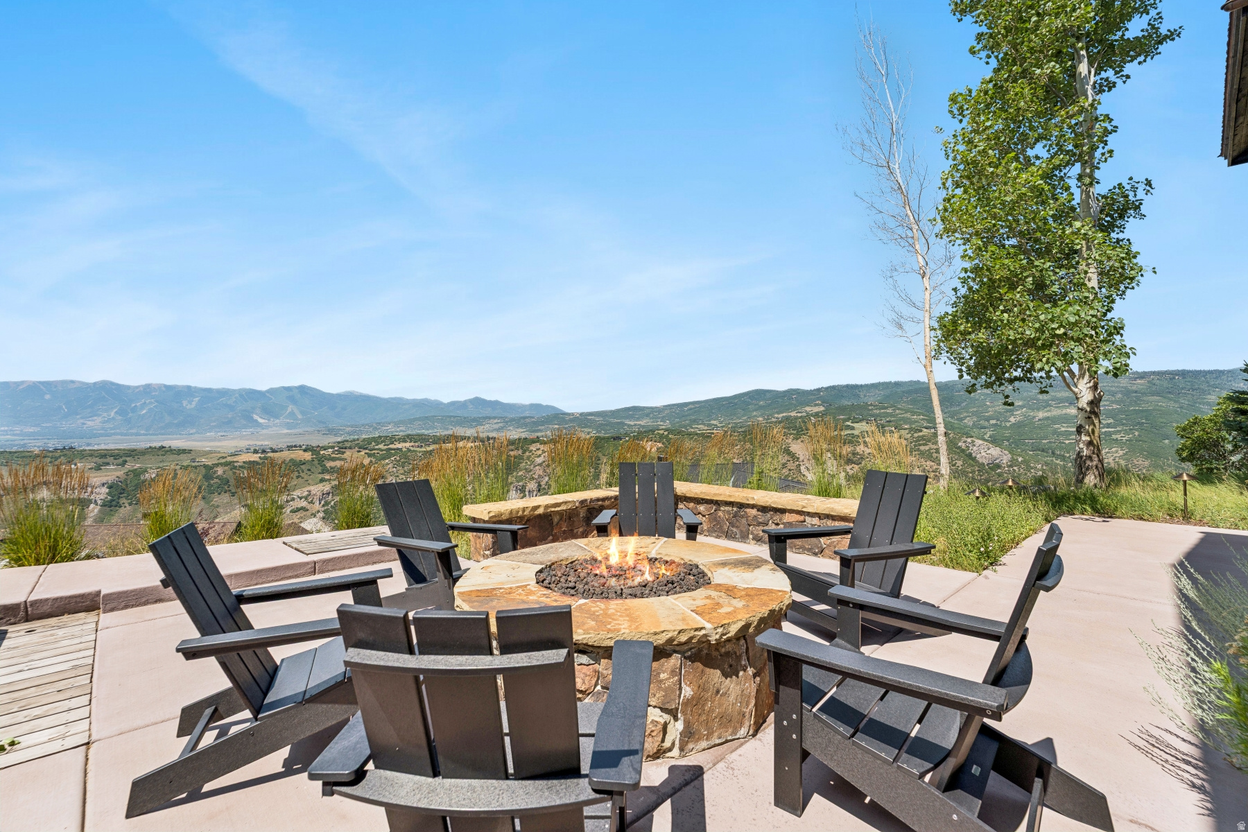 main property photo 79