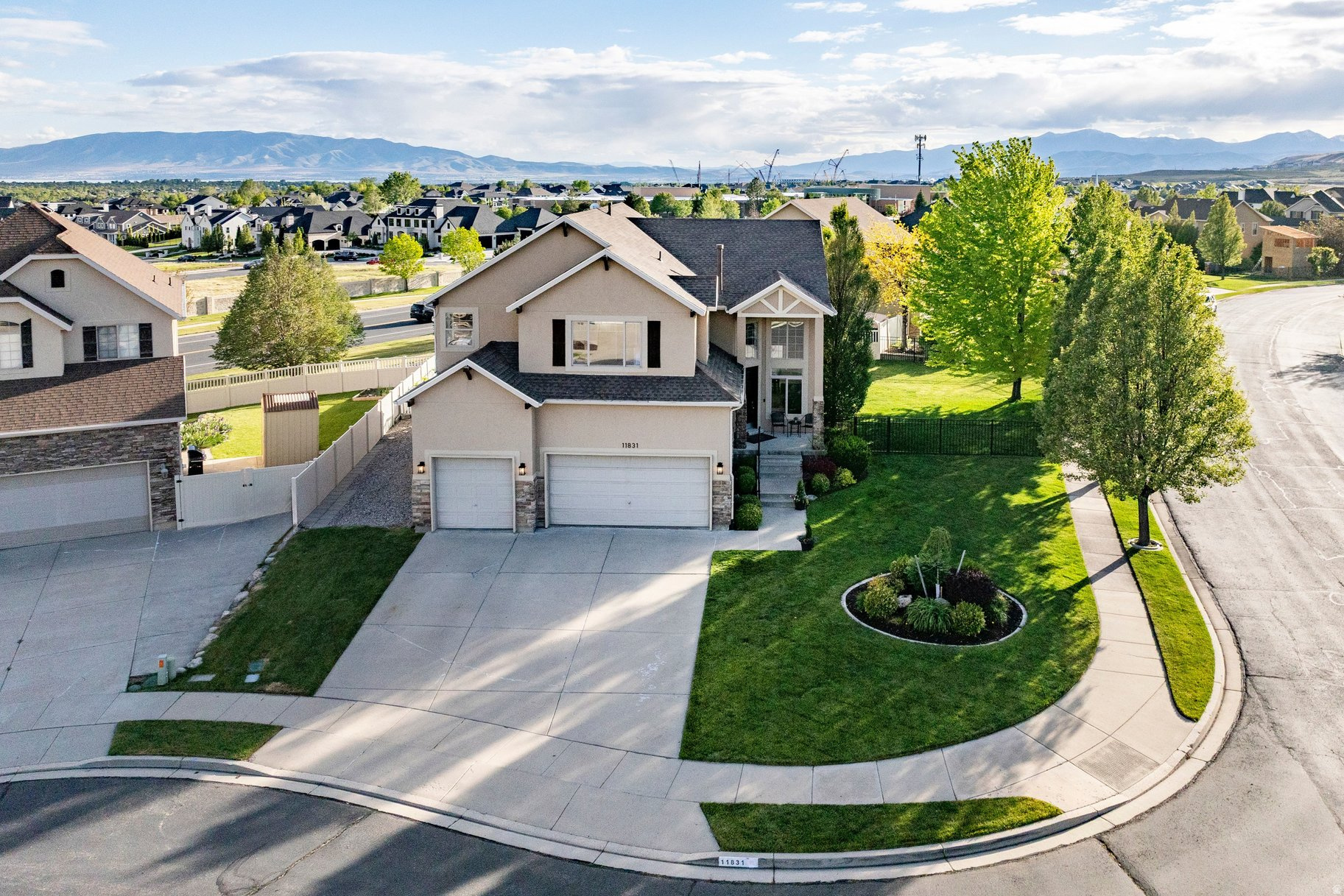 main property photo 51