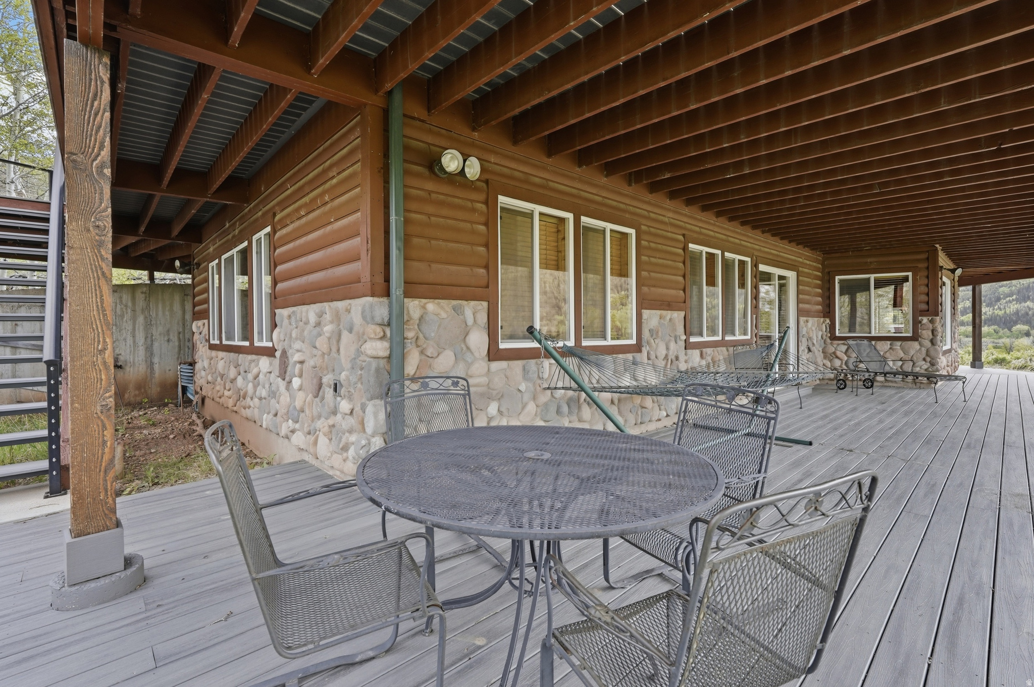 main property photo 50