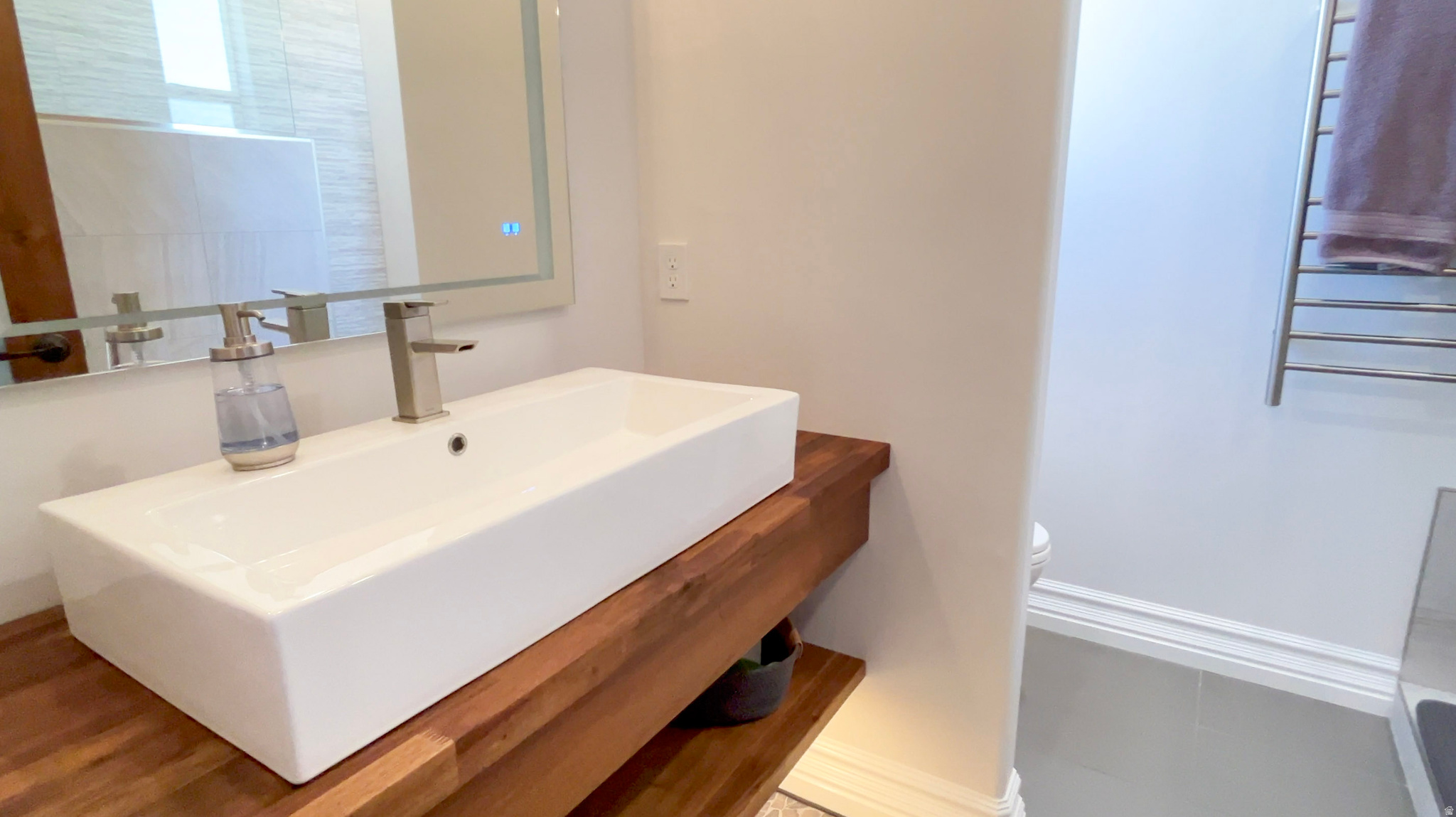 main property photo 75