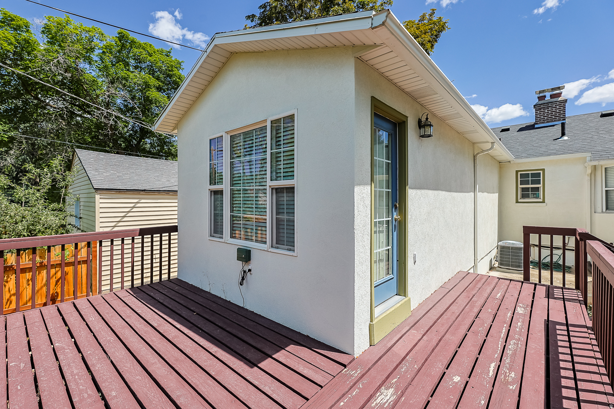 main property photo 30