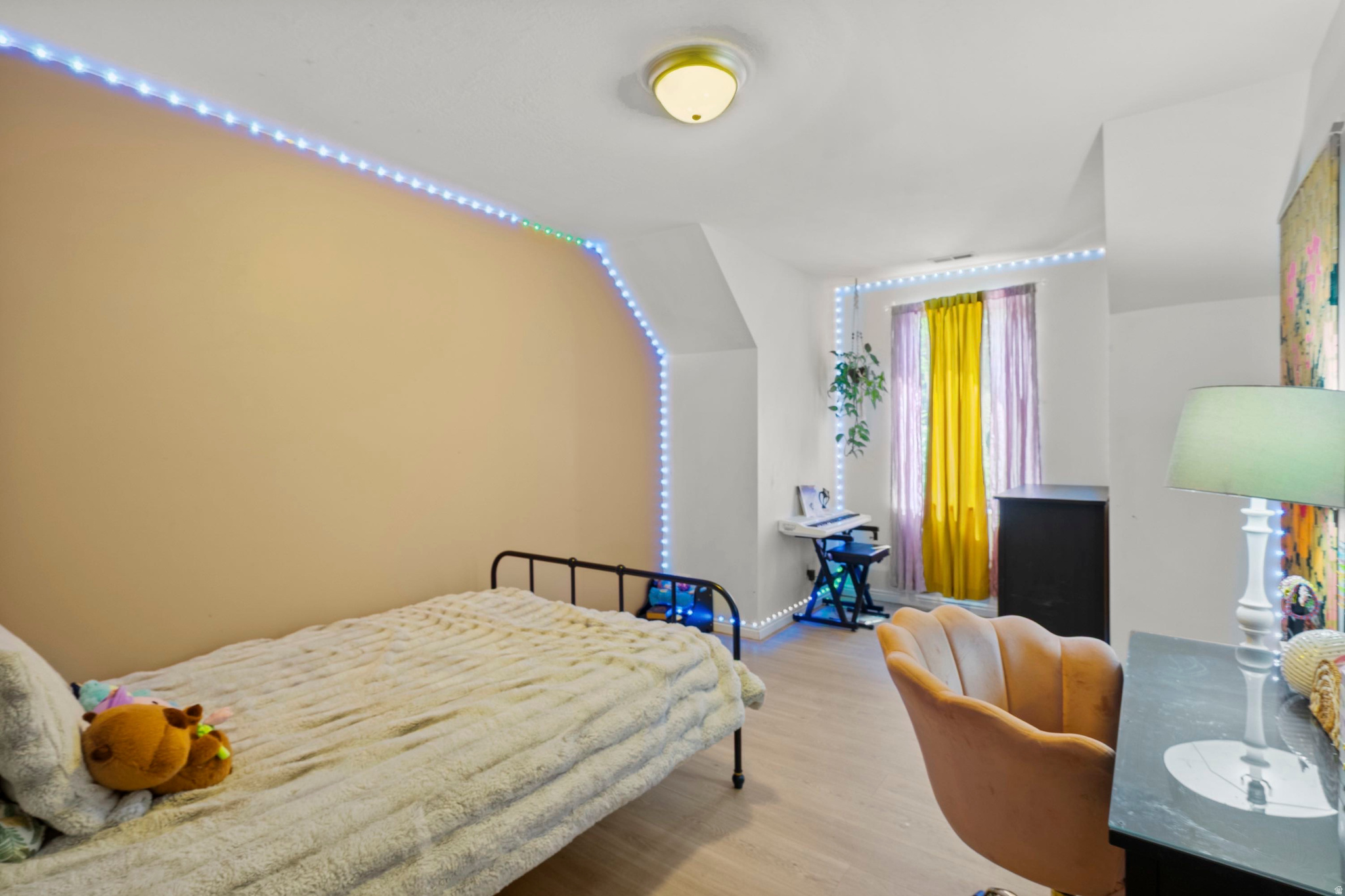 main property photo 34