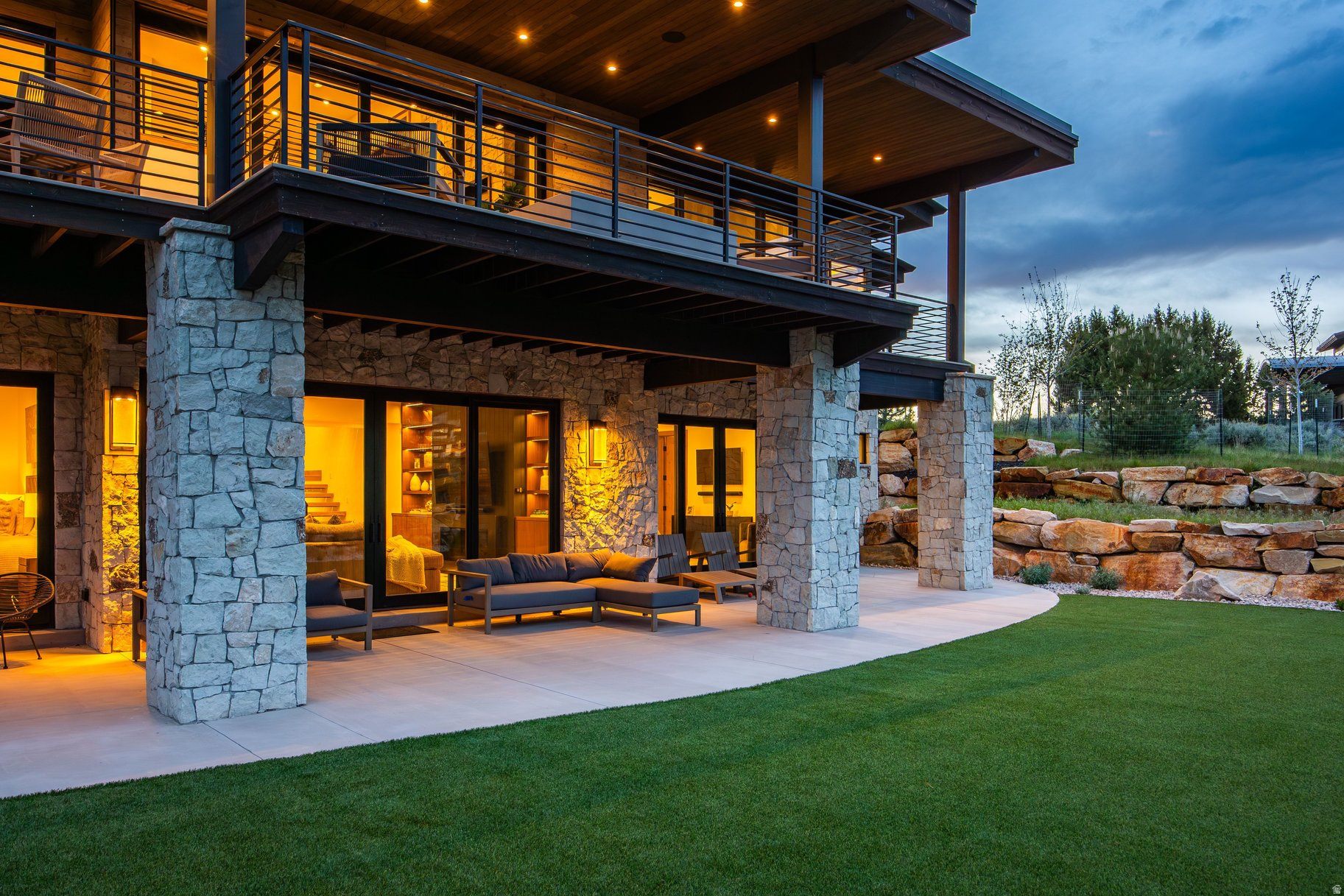 main property photo 75