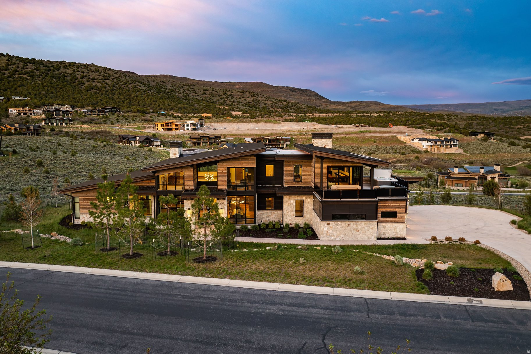 main property photo 81